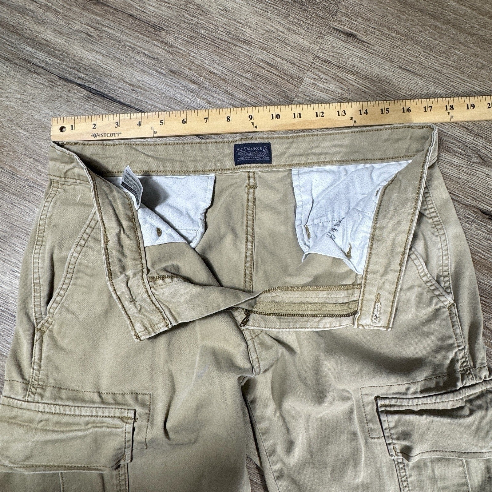 Levi's Cargo Pants Men's 34x30 Khaki Beige Utility Military Tactical Hiking Y2K