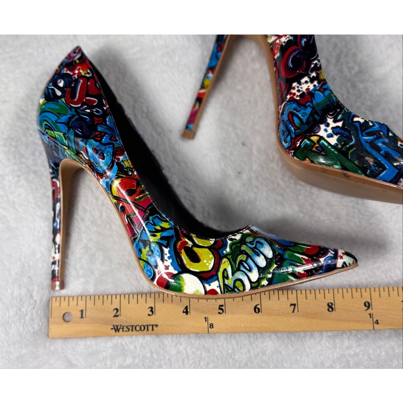 Shoe Republic LA Graffiti Print Stiletto Heels Women’s Size 6.5 7 Pointed Toe Pumps