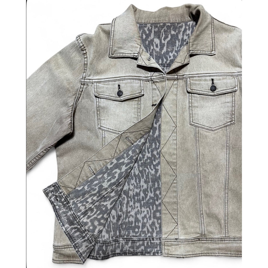 Reversible Animal Print Denim Jacket Women’s XL Gray Acid Wash Leopard Print
