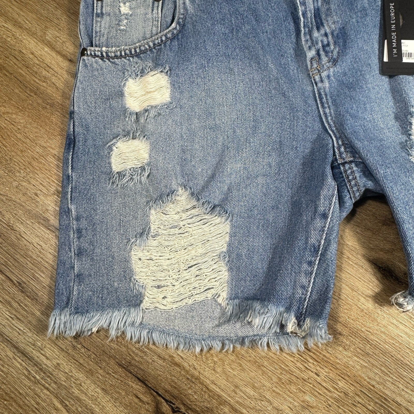 OneTeaspoon Stevies Boyfriend Denim Shorts BNWT Womens 31 34 Pacifica Distressed