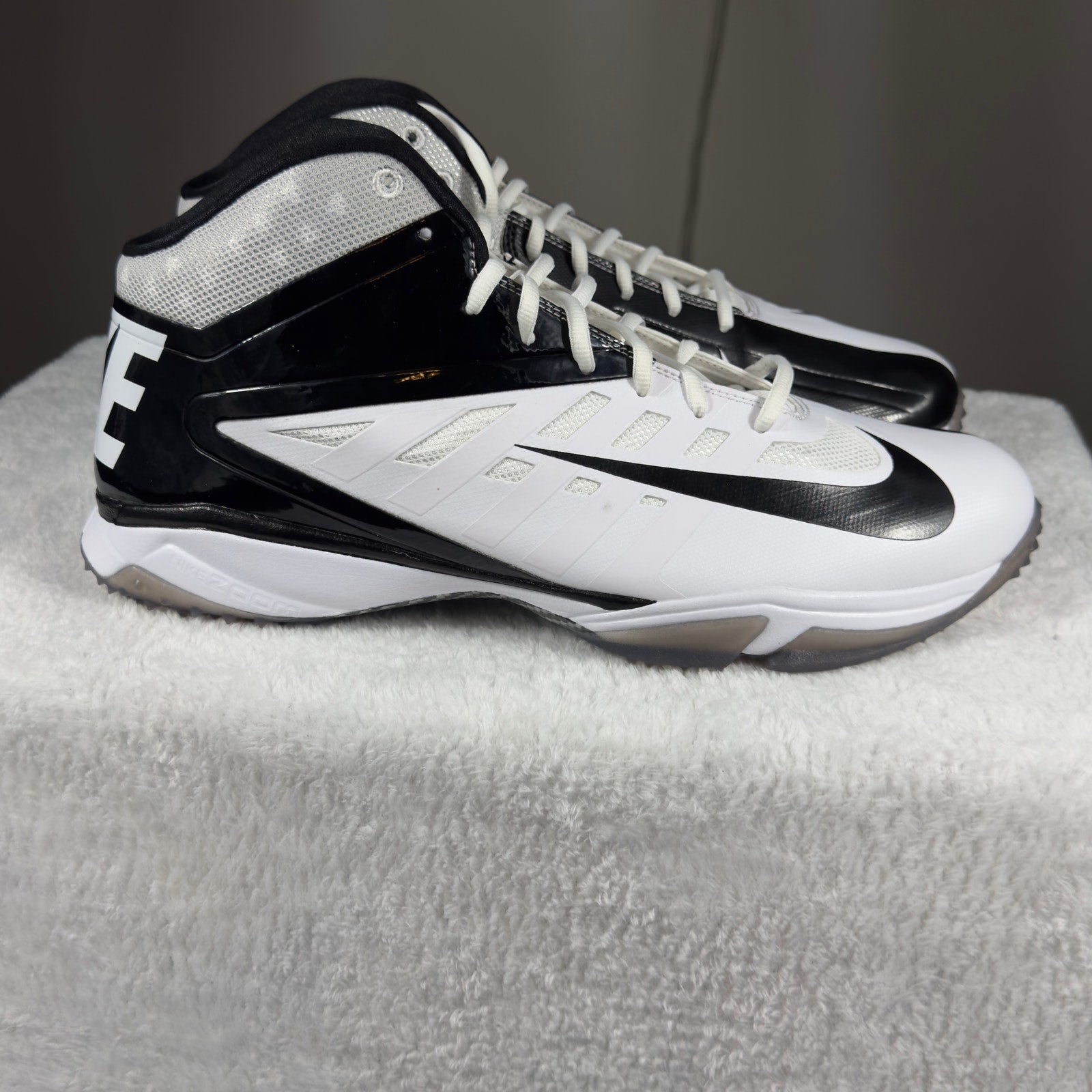 Nike Alpha Menace Mid Football Cleats White Black 527879-100 Mens 15