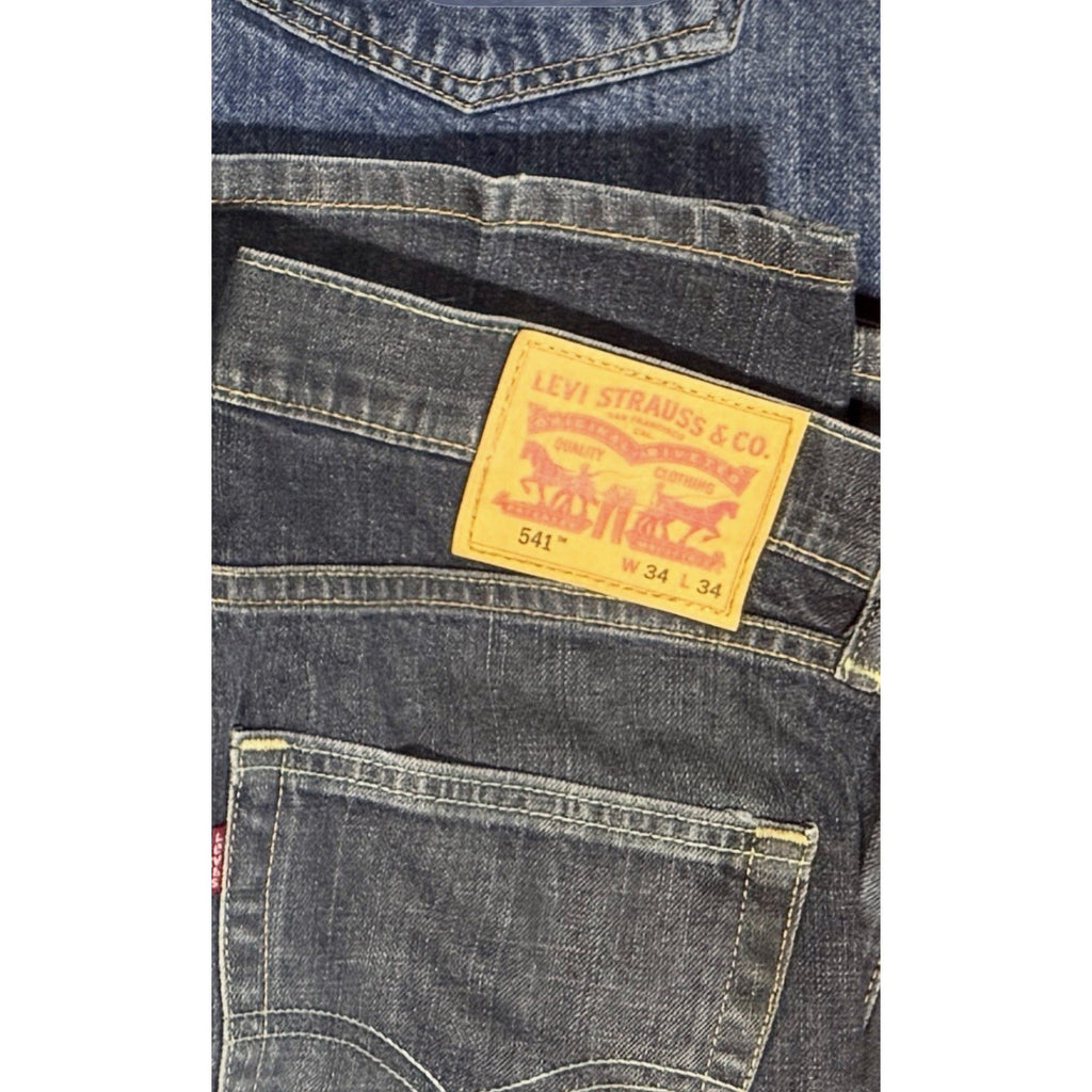 28 Pair Levi’s Jeans Lot 501 505 511 512 541 550 560 NWT USA Reseller Denim Lot