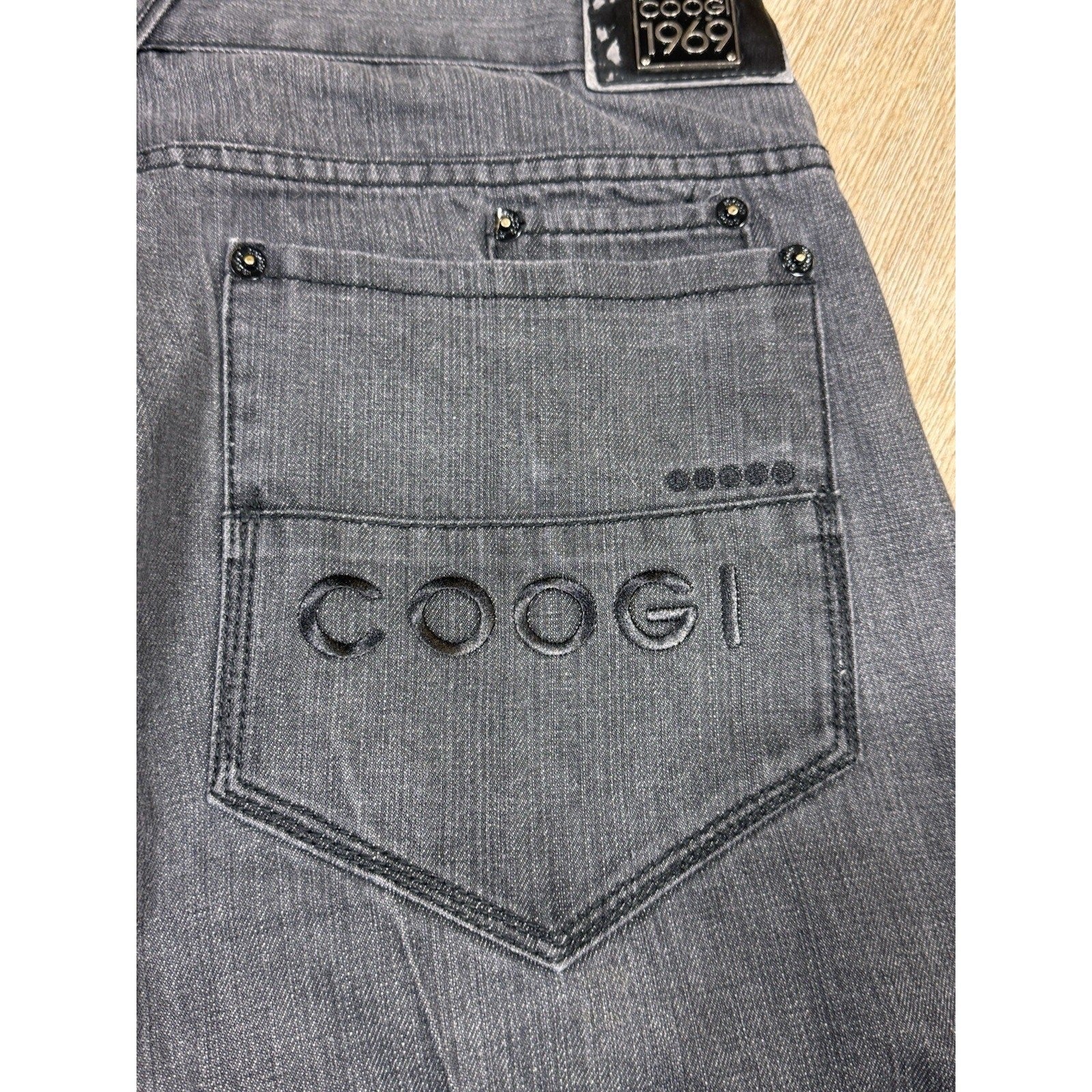 Y2K COOGI Australia Men’s Sz 42 x 35 Denim Jeans w/ Embroidered Logos Big Baggy