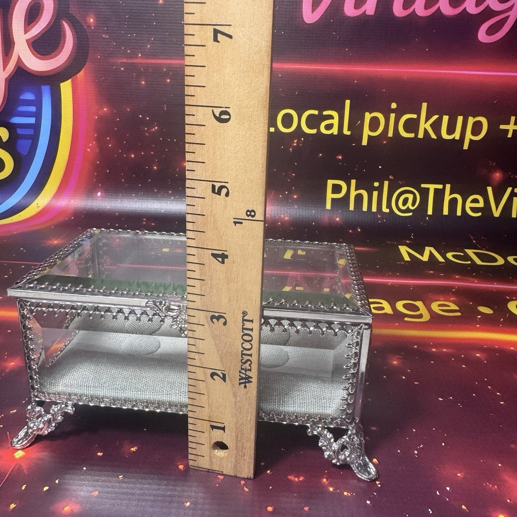 Cynthia Rowley New York Jewelry Box Glass Hinged Silver Filigree Trinket Ring