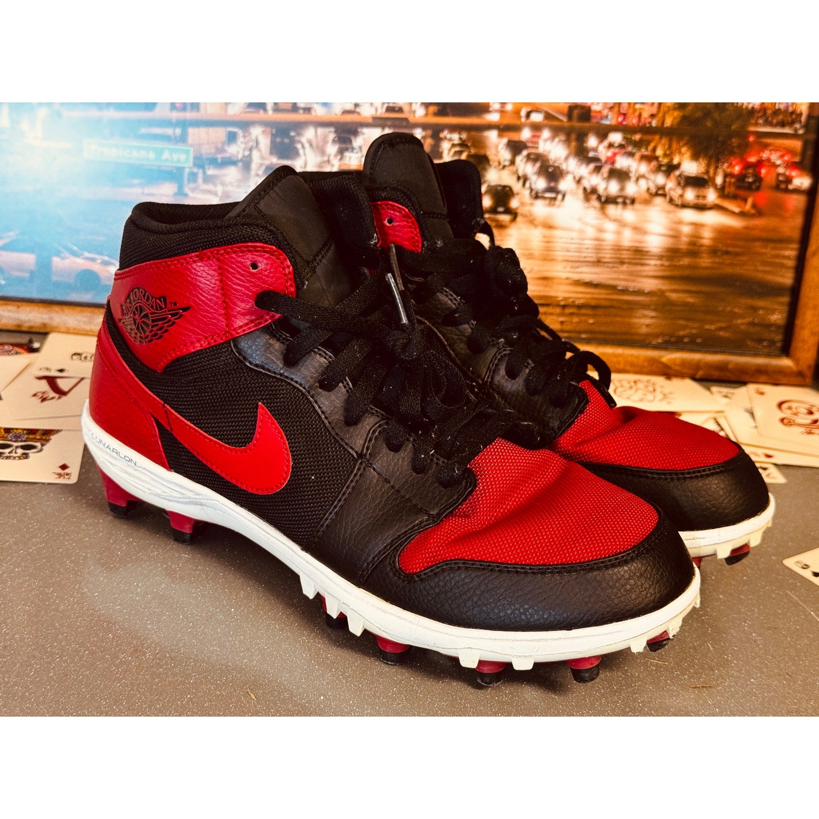 Nike Air Jordan 1 Mid TD Football Cleats Bred Black Red AR5604-061 Men’s Size 9