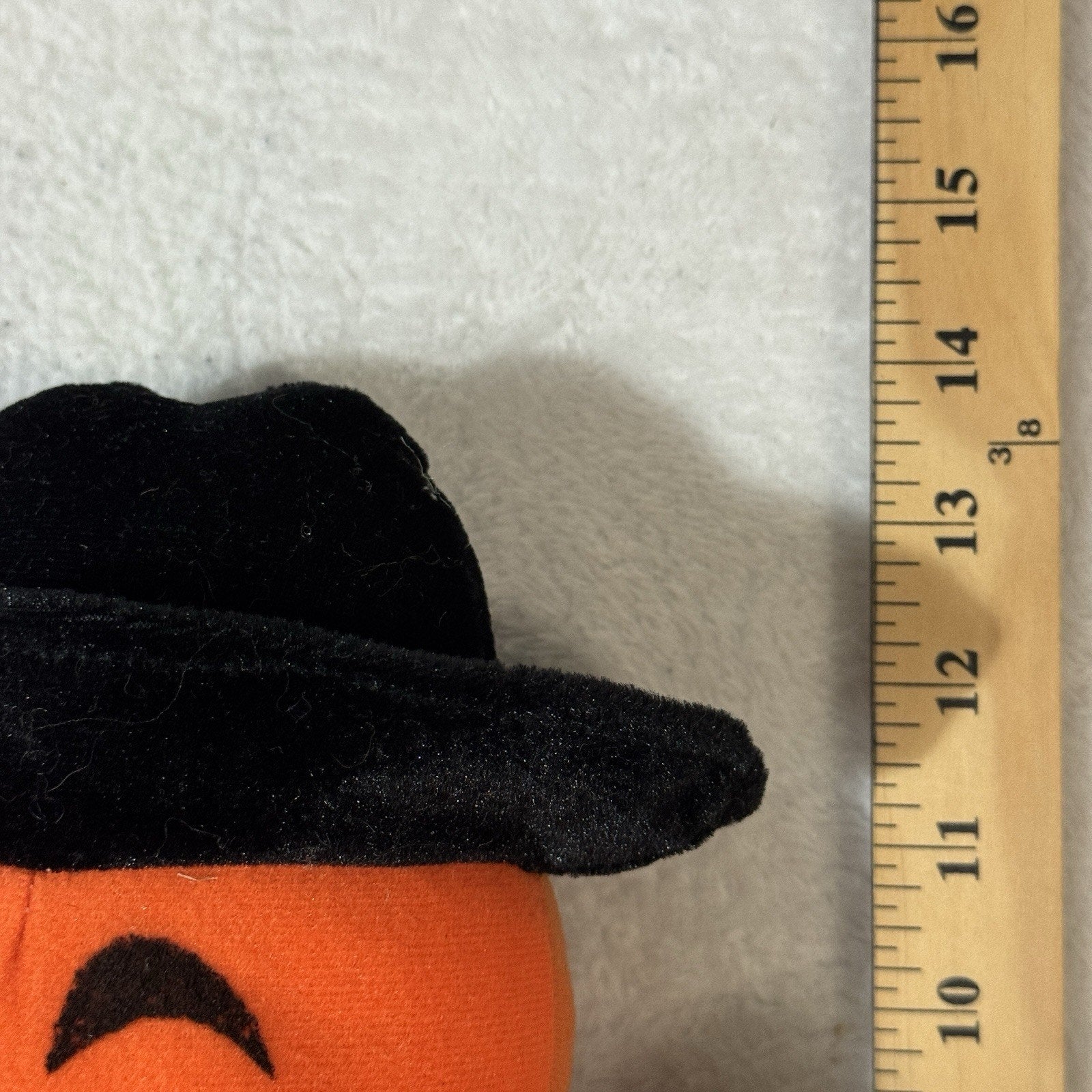 Vtg Peek-A-Boo Toys 13.5” Pumpkin Scarecrow Plush Jack O Lantern Halloween Decor