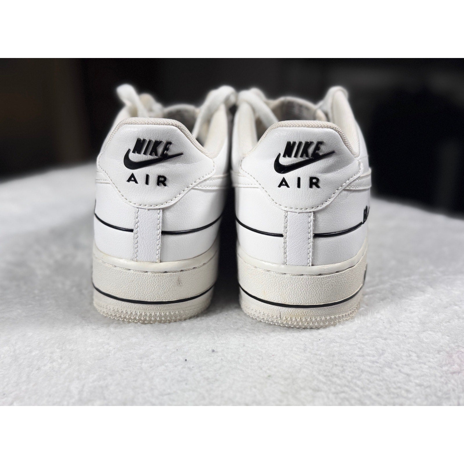 Nike Air Force 1 Low White Black Outline CJ4092-100 Youth Sz 7Y Men 7 Women 8.5
