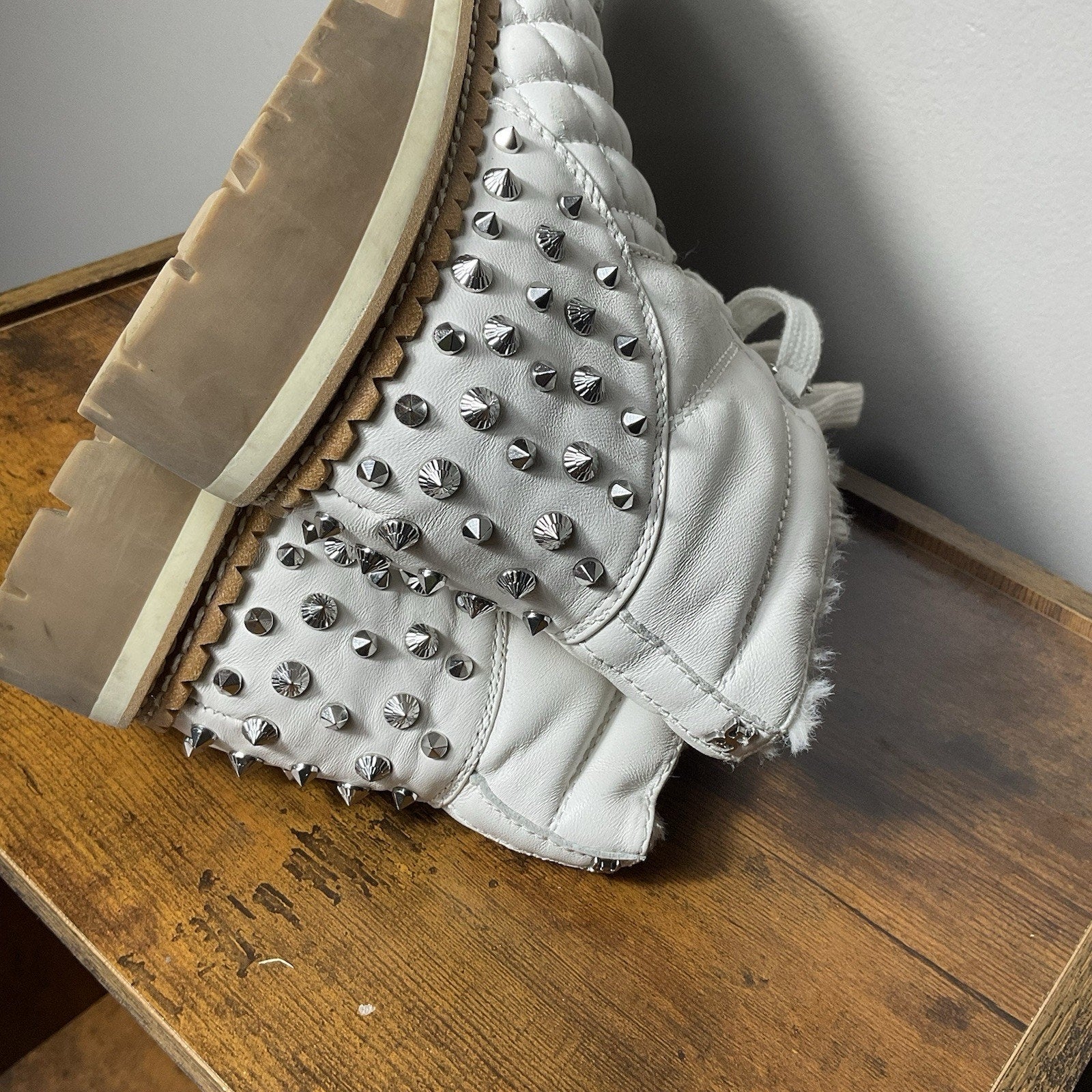 Women’s Sz 8.5 Sam Edelman Cold Weather Bren Studded Combat Boot White Punk