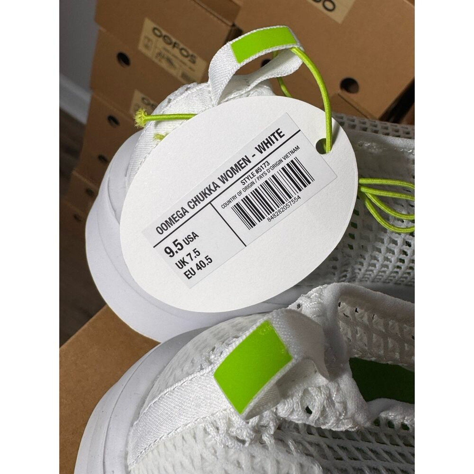OOFOS OOmega Chukka Women’s White Recovery Shoes sz 9.5 5173 Comfort Slip-On