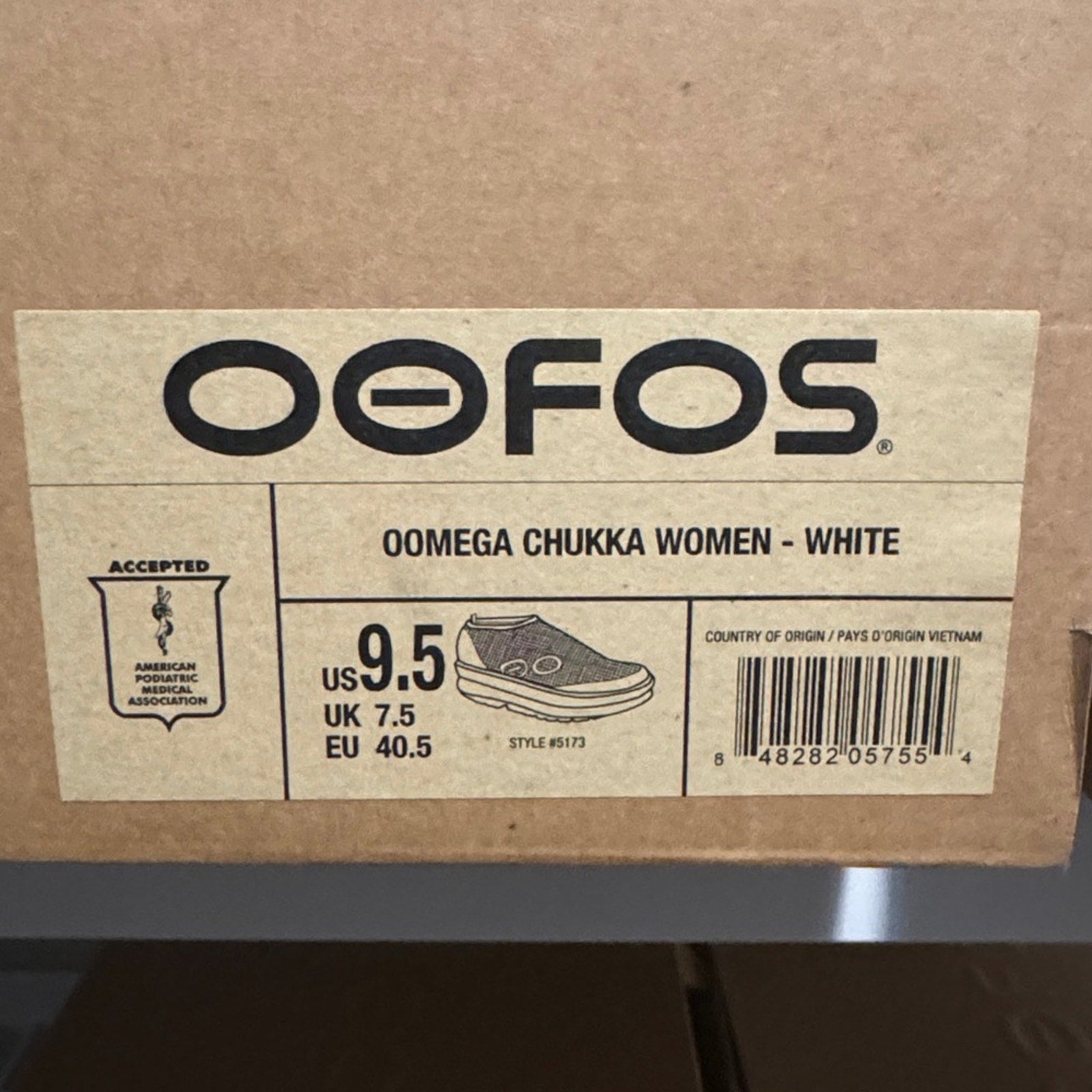 OOFOS OOmega Chukka Women’s White Recovery Shoes sz 9.5 5173 Comfort Slip-On