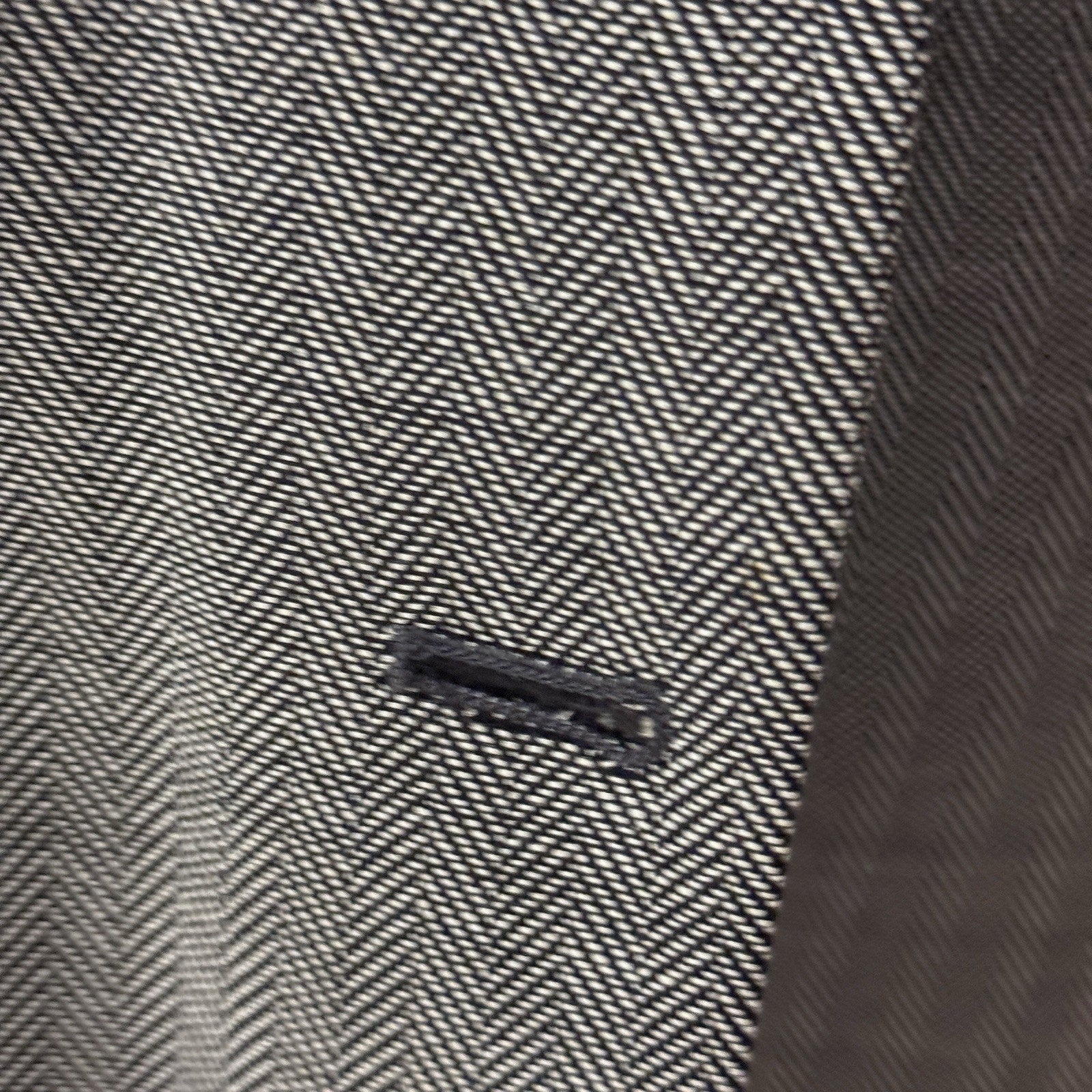 Armani Collezioni Womens Virgin Wool Gray Herringbone Pant Suit Size 4 Italy