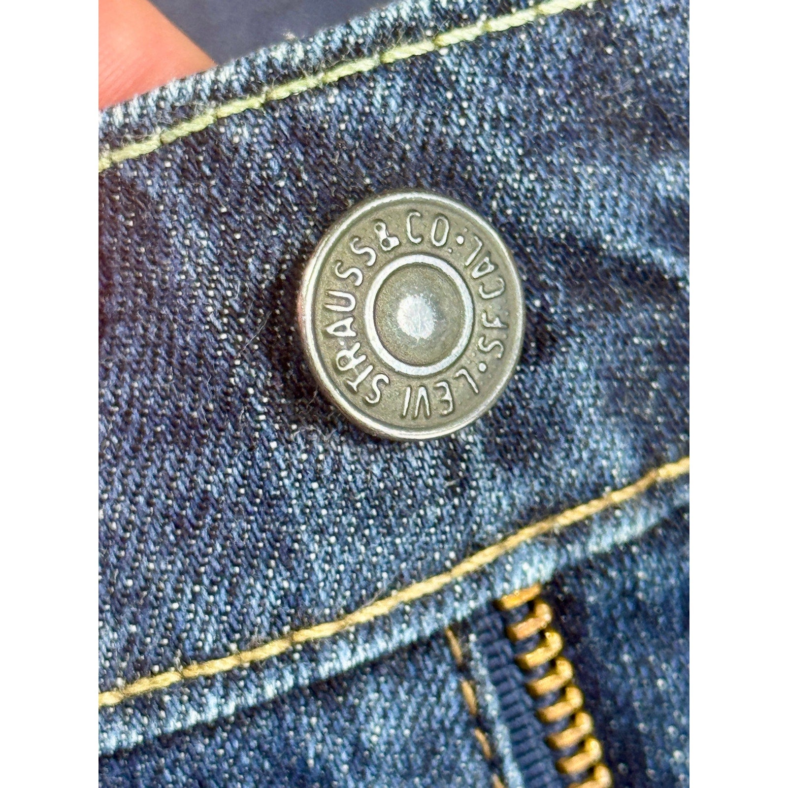 Levi’s 541 Athletic Taper Stretch Jeans Men’s 34x34 Dark Wash Denim Y2K Pressed
