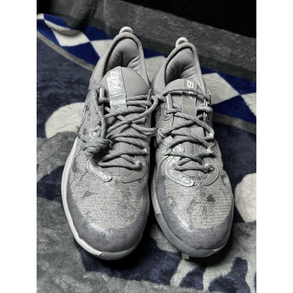 Under Armour Harper 8 Elite Mens 7.5 Halo Grey Metal Baseball Cleats 3026588-102