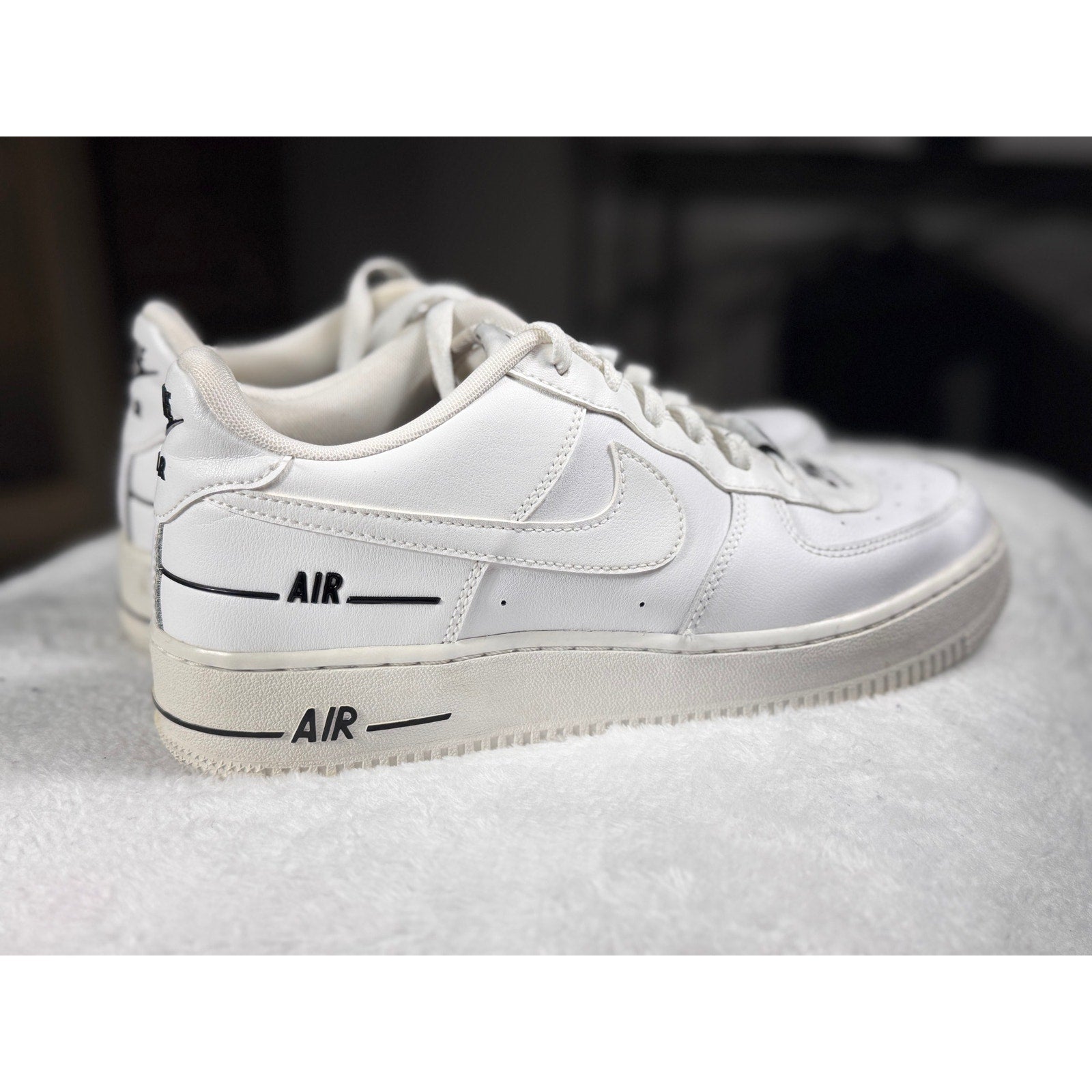 Nike Air Force 1 Low White Black Outline CJ4092-100 Youth Sz 7Y Men 7 Women 8.5