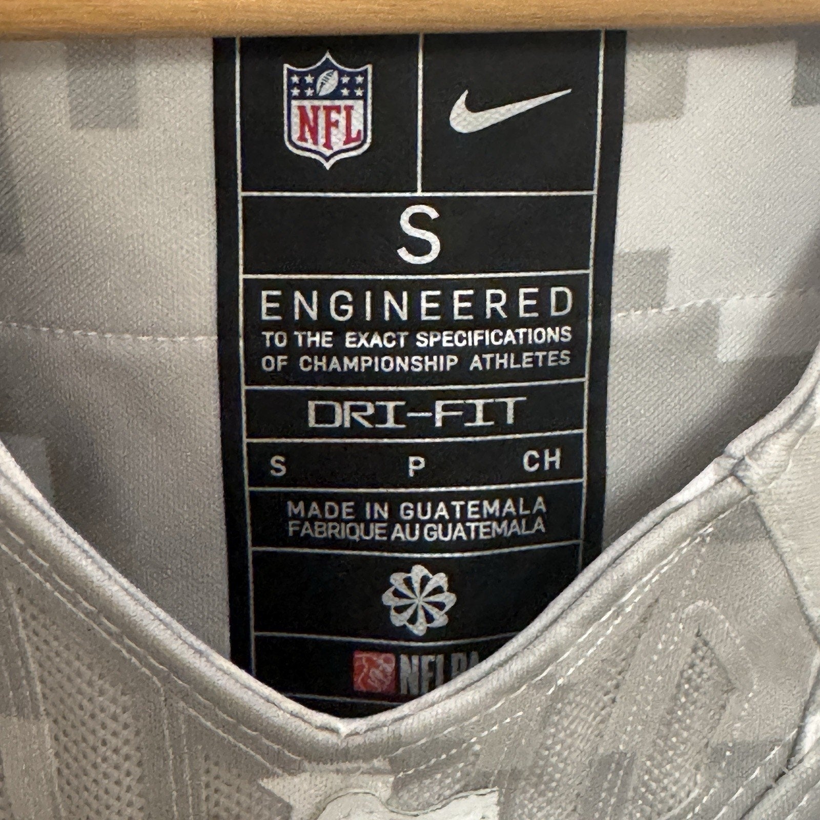 Nike Maxx Crosby Raiders Military Salute to Service NFL Limited Jersey Men S NWT