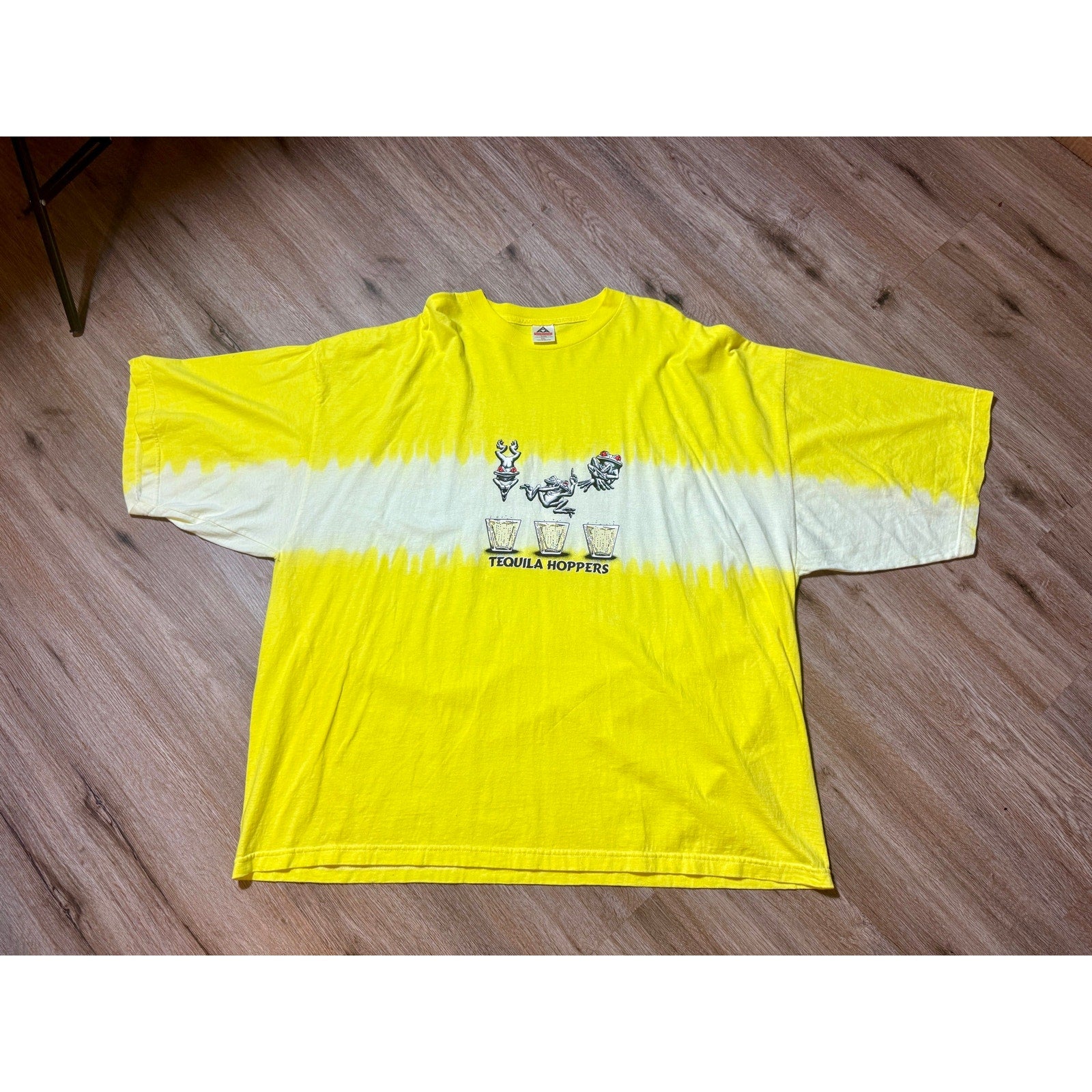 Vintage 2001 Frog Graphic T Shirt 5XL Yellow Tie Dye Beer Tequila Party Tee