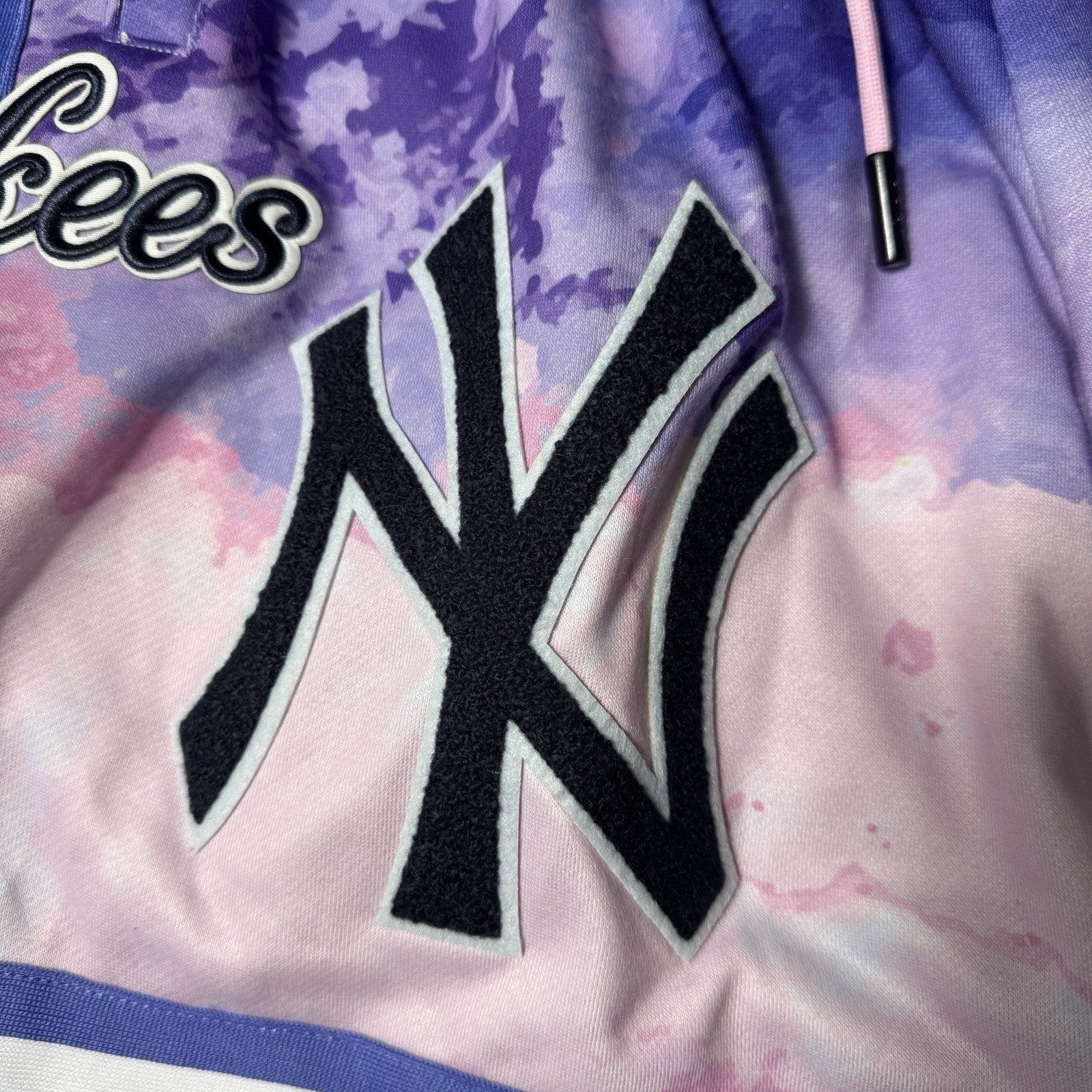 Pro Standard New York Yankees Pink Purple Dip Dye Shorts Men’s S MLB Baseball