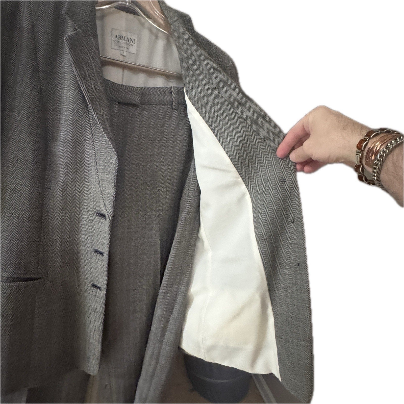 Armani Collezioni Womens Virgin Wool Gray Herringbone Pant Suit Size 4 Italy