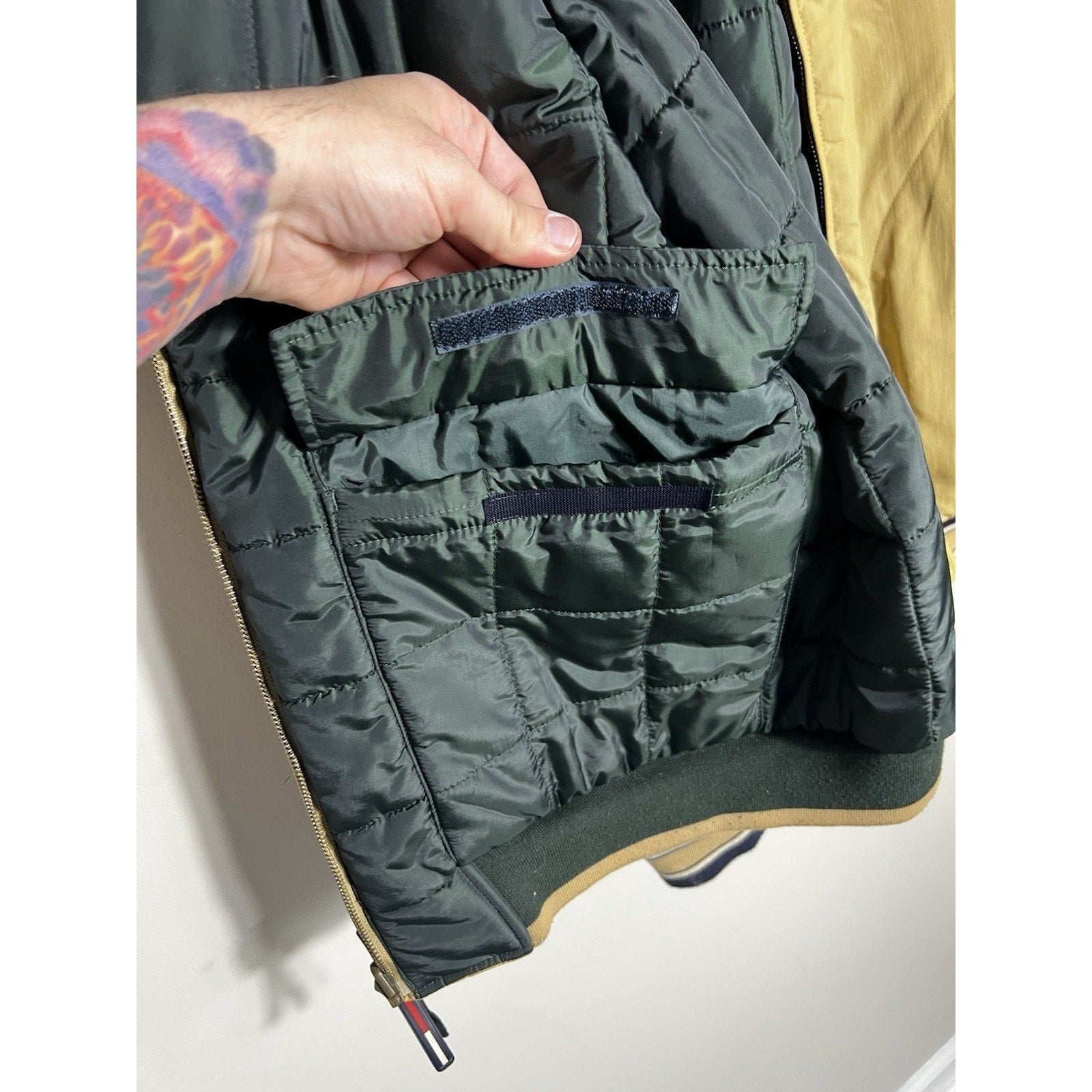 VTG 90s Tommy Hilfiger Reversible Bomber Jacket Tan Green L/XL Puffer Coat Y2K