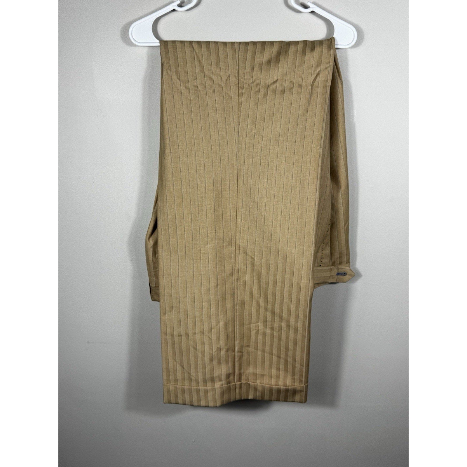 Valentino Ferrel Superior 150’s Beige Pinstripe Suit Men’s 48L 2-Piece Italy 43