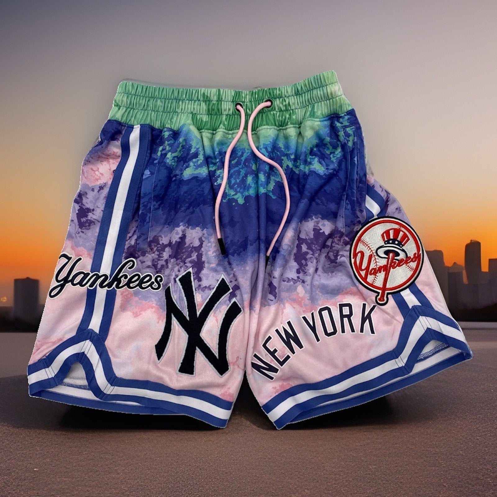 Pro Standard New York Yankees Pink Purple Dip Dye Shorts Men’s S MLB Baseball
