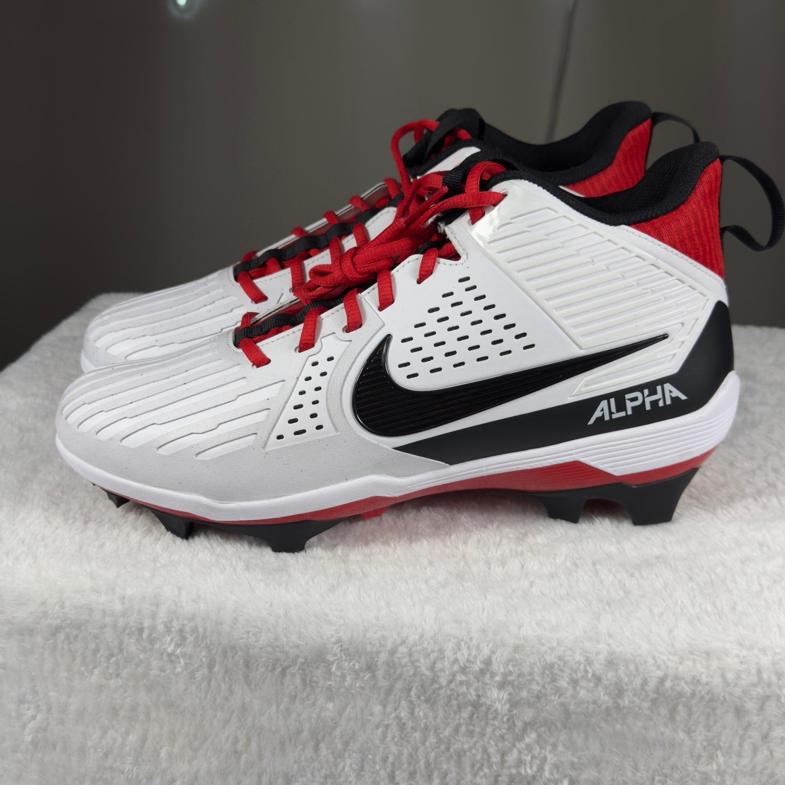 Nike Alpha Menace 4 Football Cleats White Black Red II5139-102 Sz 12