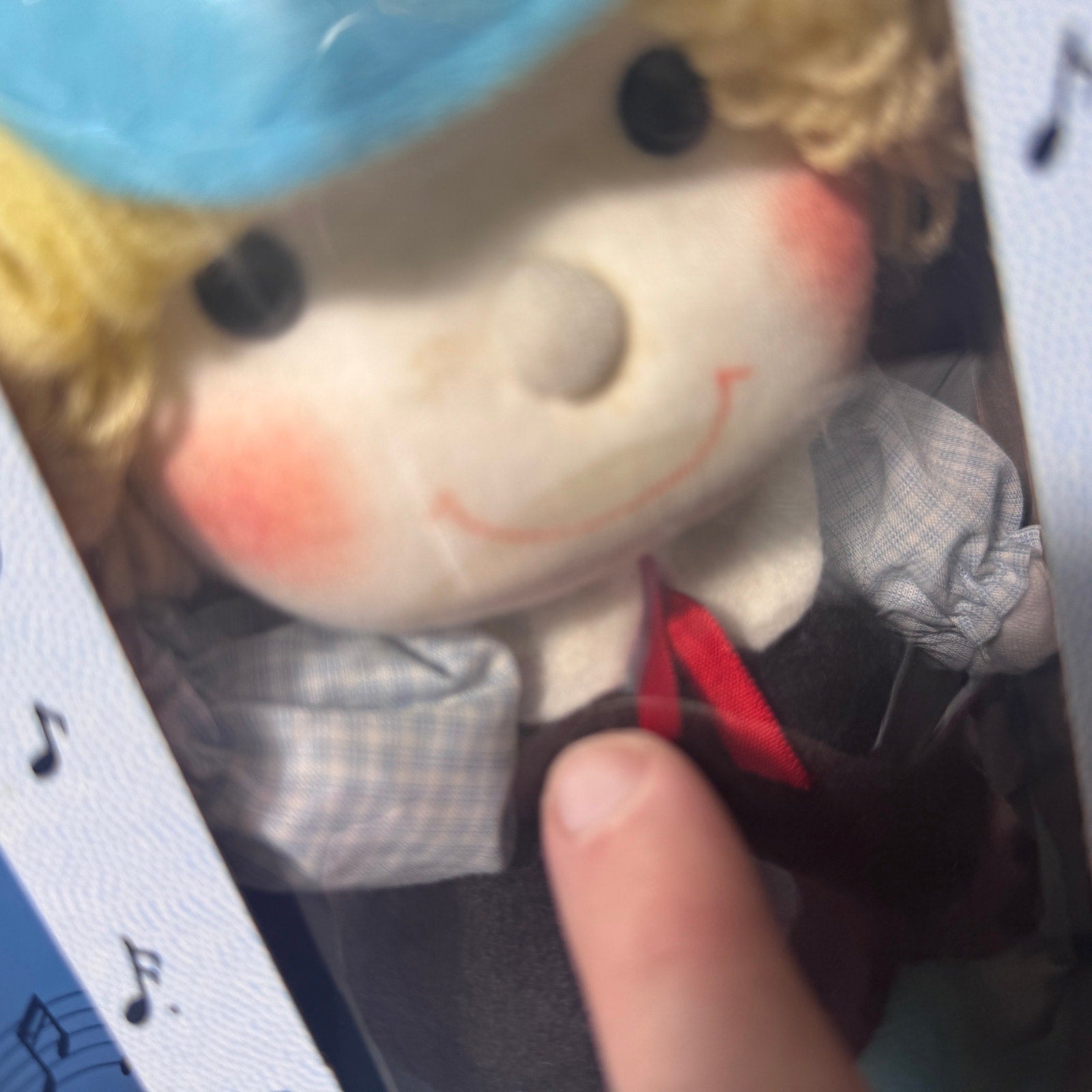 Vintage Faratak Musical Doll With Rotary Head NOS Taiwan Wind Up Boxed Doll 1991