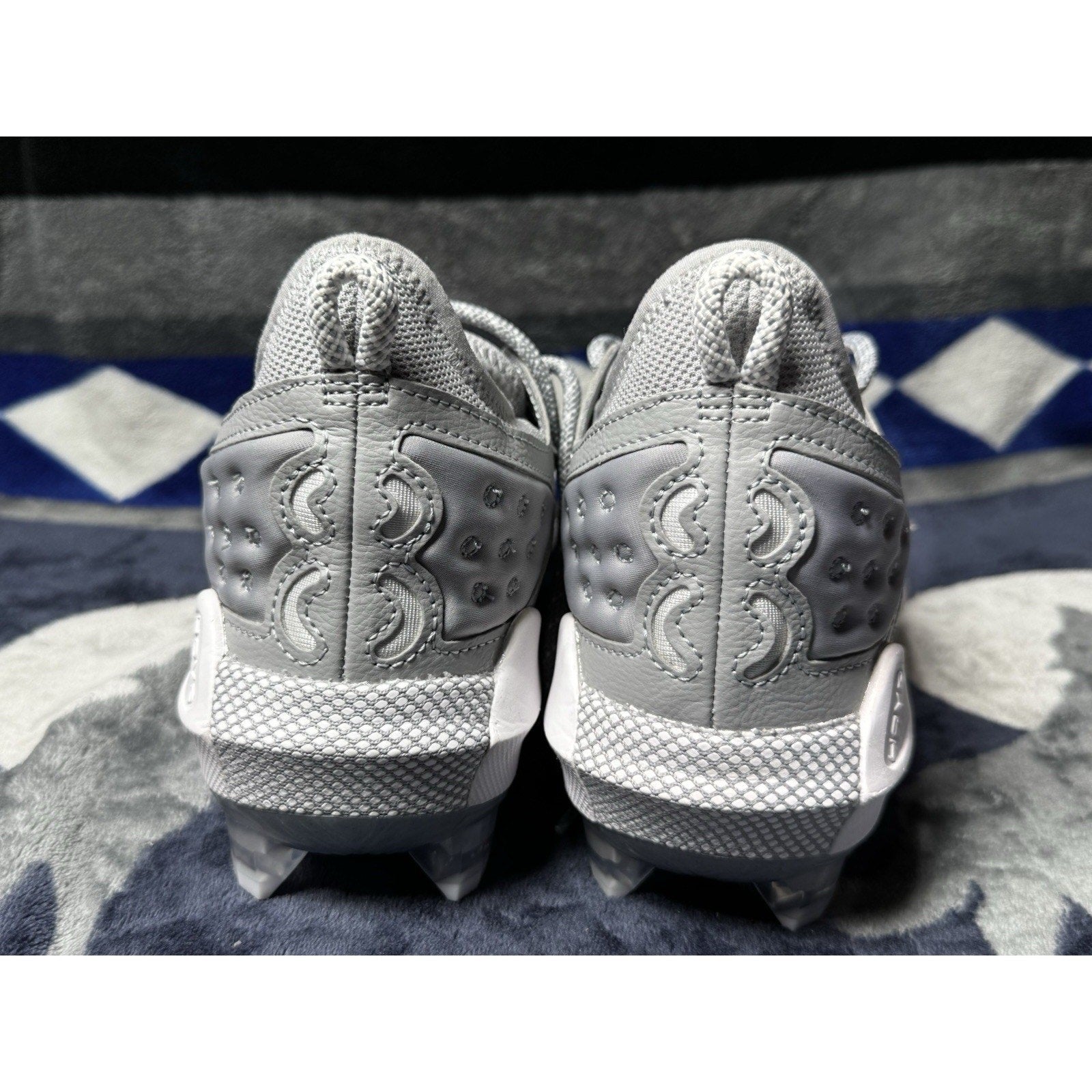 Under Armour Harper 8 Elite Mens 7.5 Halo Grey Metal Baseball Cleats 3026588-102