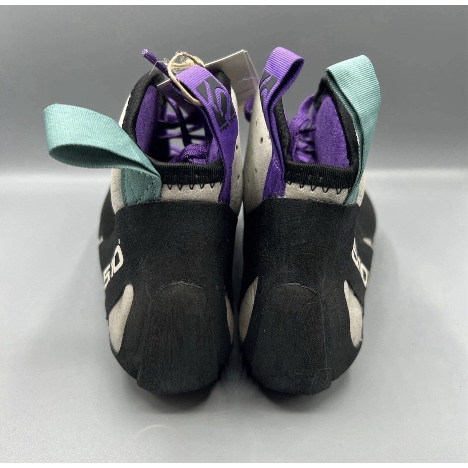 New Five Ten Grandstone Climbing Shoes Men’s Sz 10.5 Gray Purple Stealth Rubber