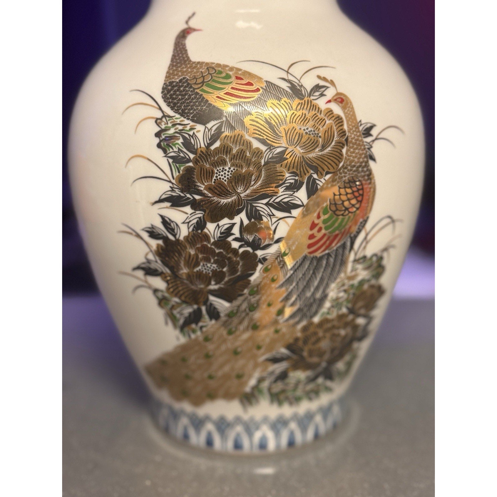 Japanese Satsuma Style Vase Pheasant Peony Gold Trim Blue Rim 9.5 in
