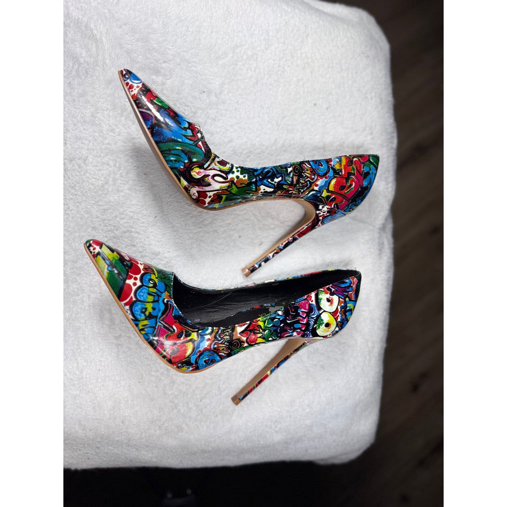 Shoe Republic LA Graffiti Print Stiletto Heels Women’s Size 6.5 7 Pointed Toe Pumps