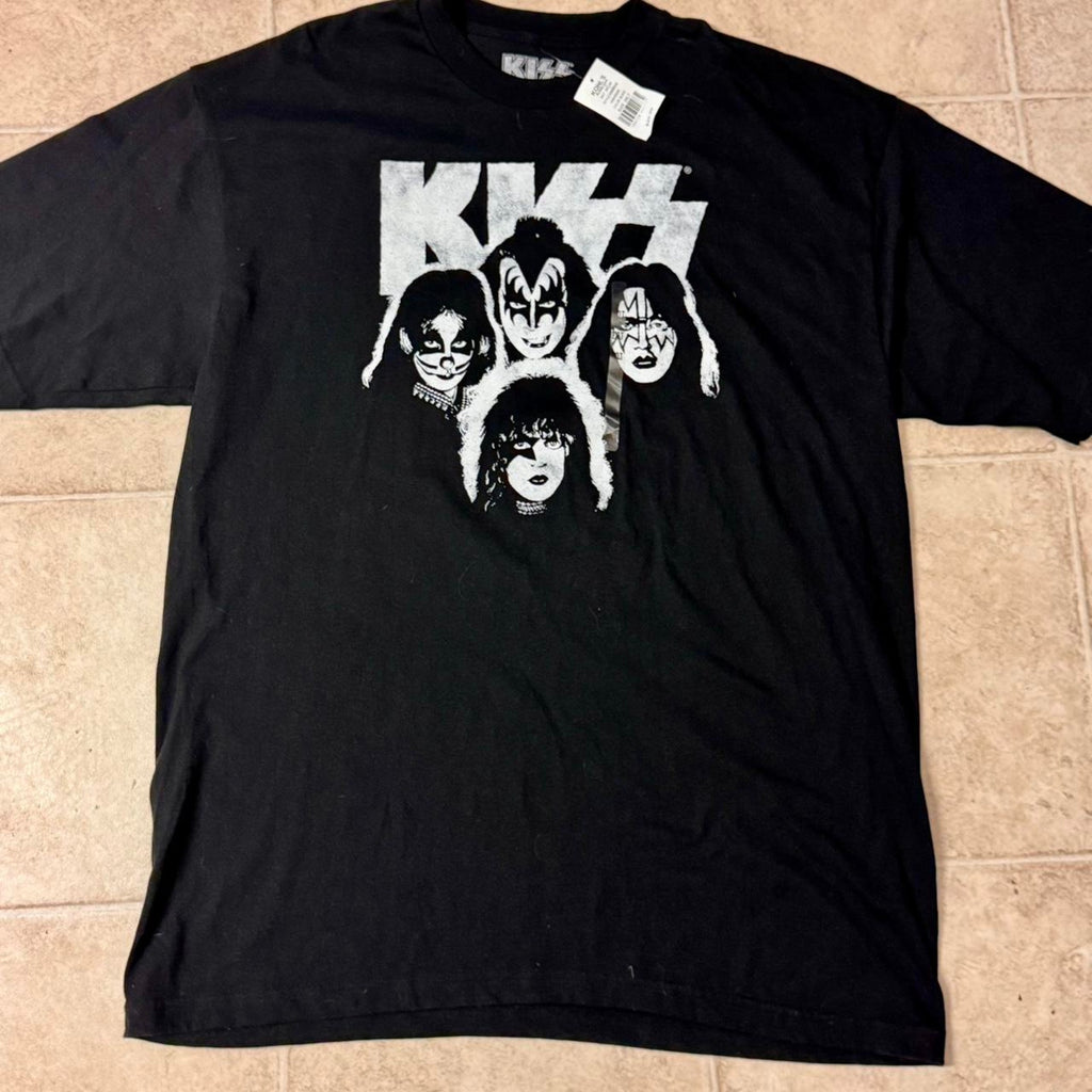 Nwt black kiss