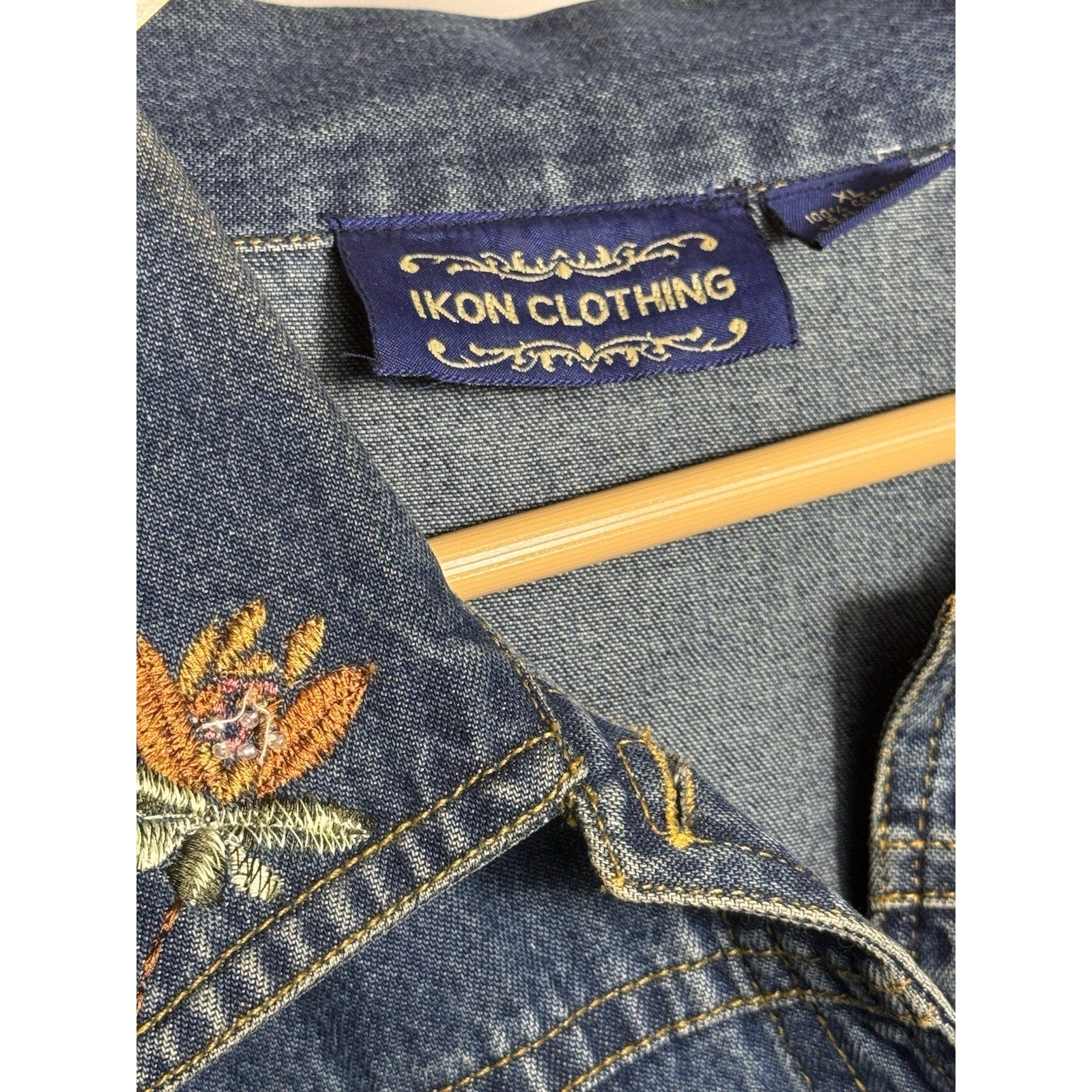 Vintage Ikon Clothing Embroidered Denim Boho 70s Floral Jacket Size Large