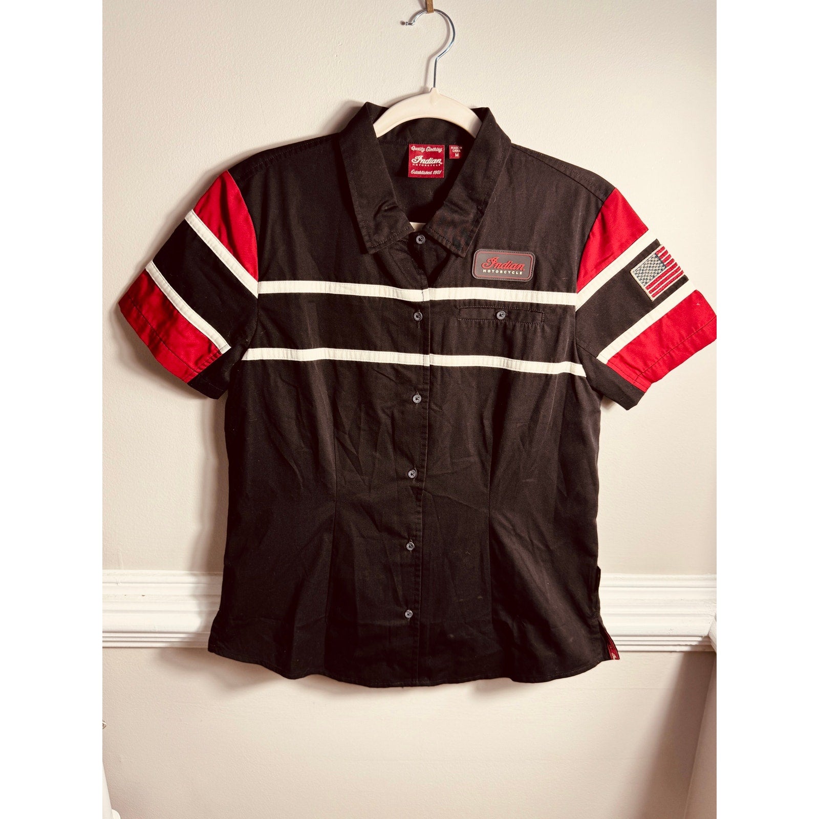Indian Motorcycle Women’s Medium Button Up Garage Shop Shirt Black Red Biker