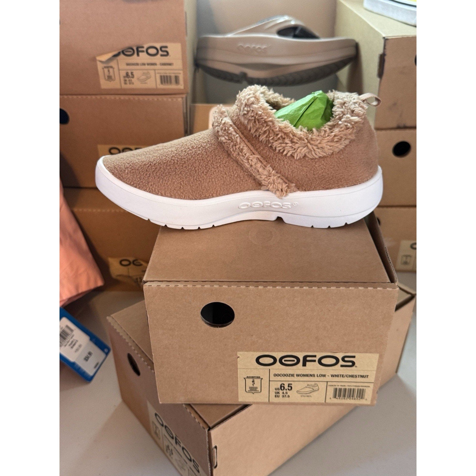 Oofos OOcoozie Womens 6.5 Shoe Slippers Comfort Fleece Recovery Slip On Brown
