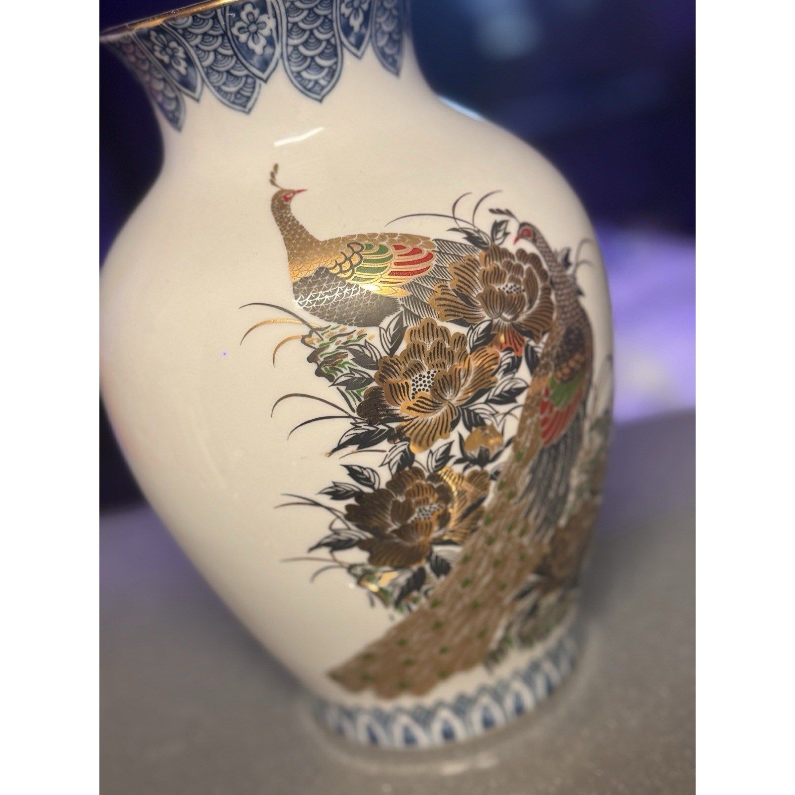 Japanese Satsuma Style Vase Pheasant Peony Gold Trim Blue Rim 9.5 in