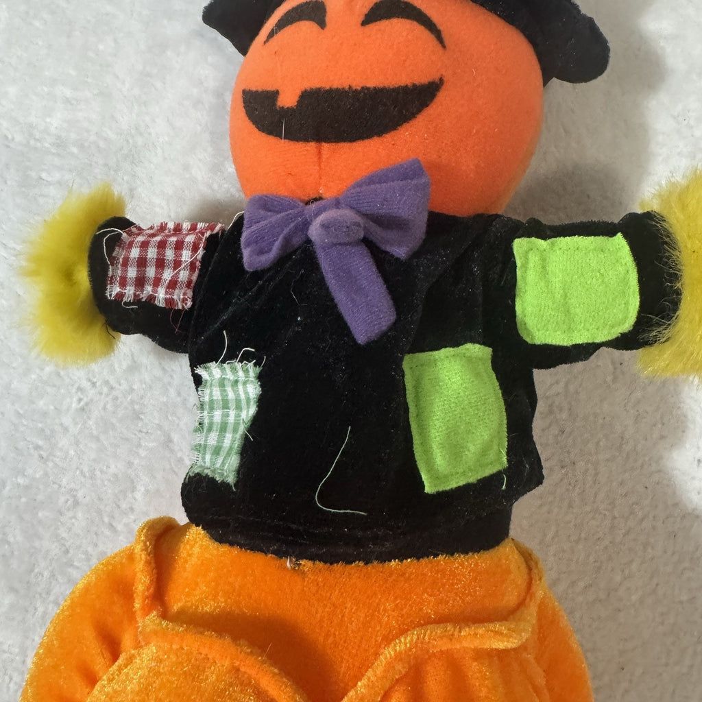 Vtg Peek-A-Boo Toys 13.5” Pumpkin Scarecrow Plush Jack O Lantern Halloween Decor