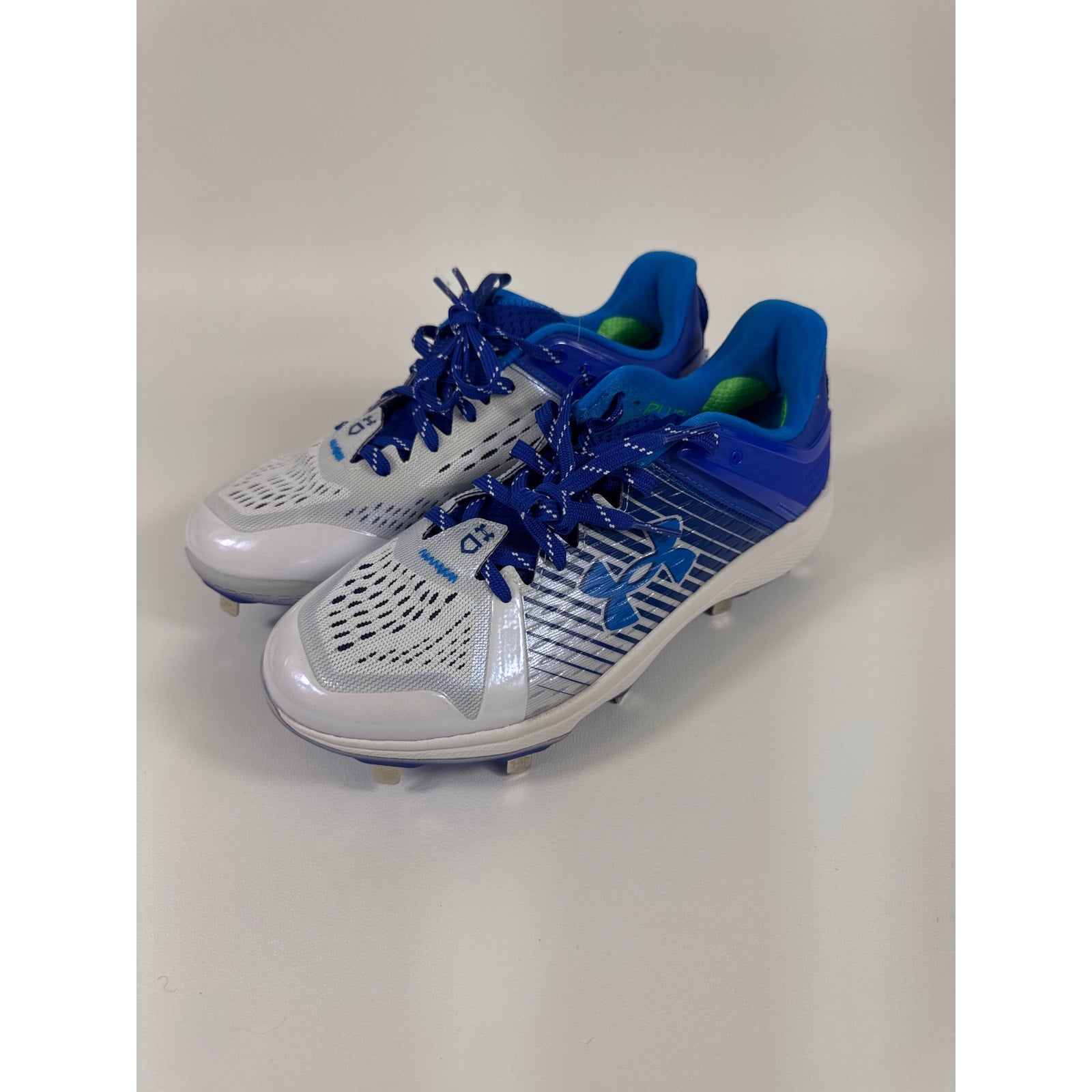 Under Armour Yard Low Metal Baseball Cleats White Blue M 7.5 / W 9  3025592-400