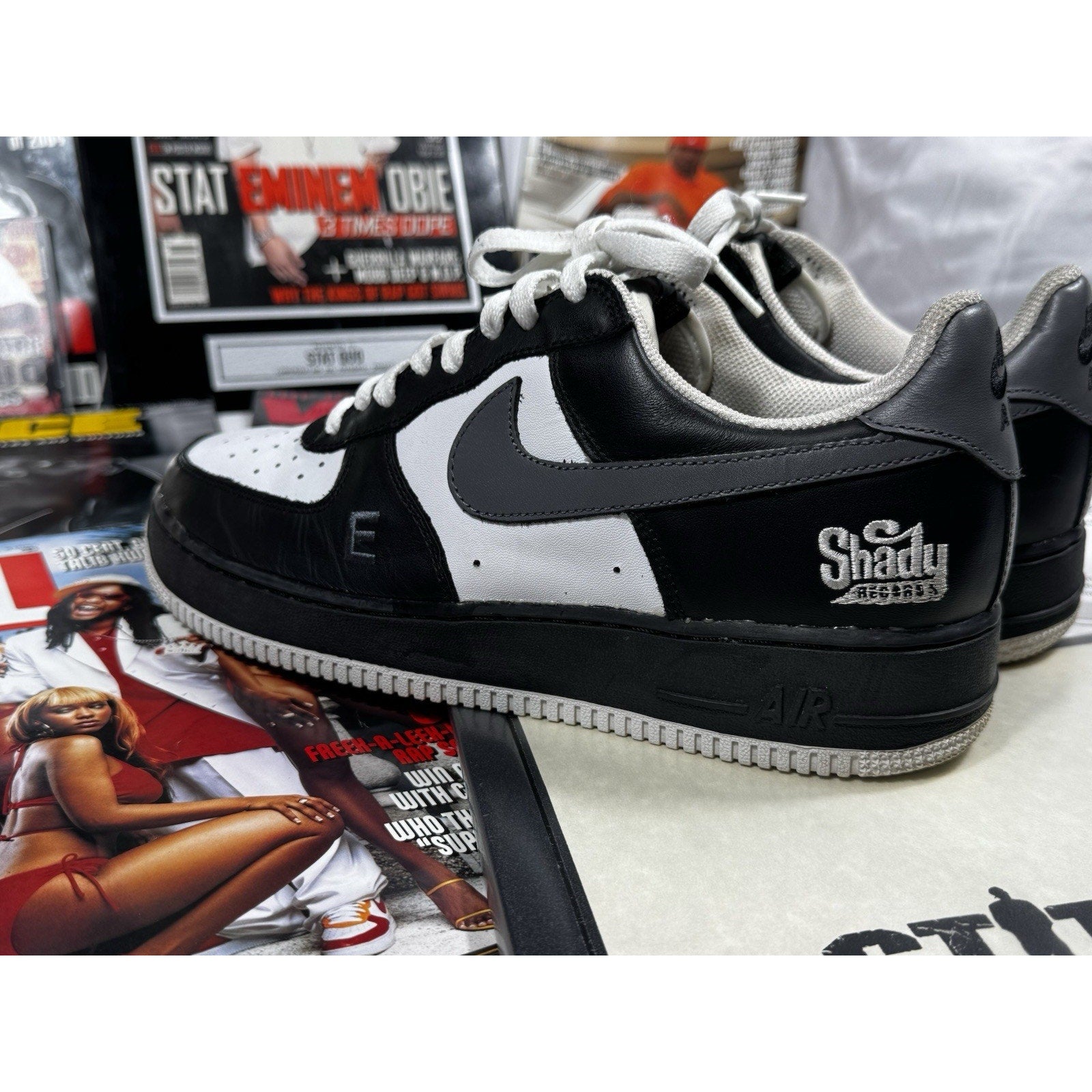 1/50 Nike Air Force 1 Eminem x Shady Records 10.5 2004 Friends & Family Only AF1