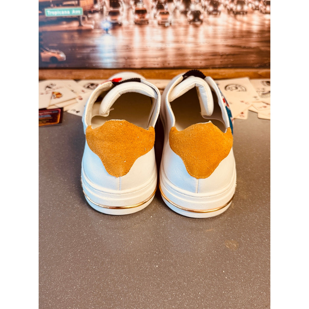 Karl Lagerfeld Paris Women’s Slip On Sneakers White Leather Cat Logo Patch 9.5