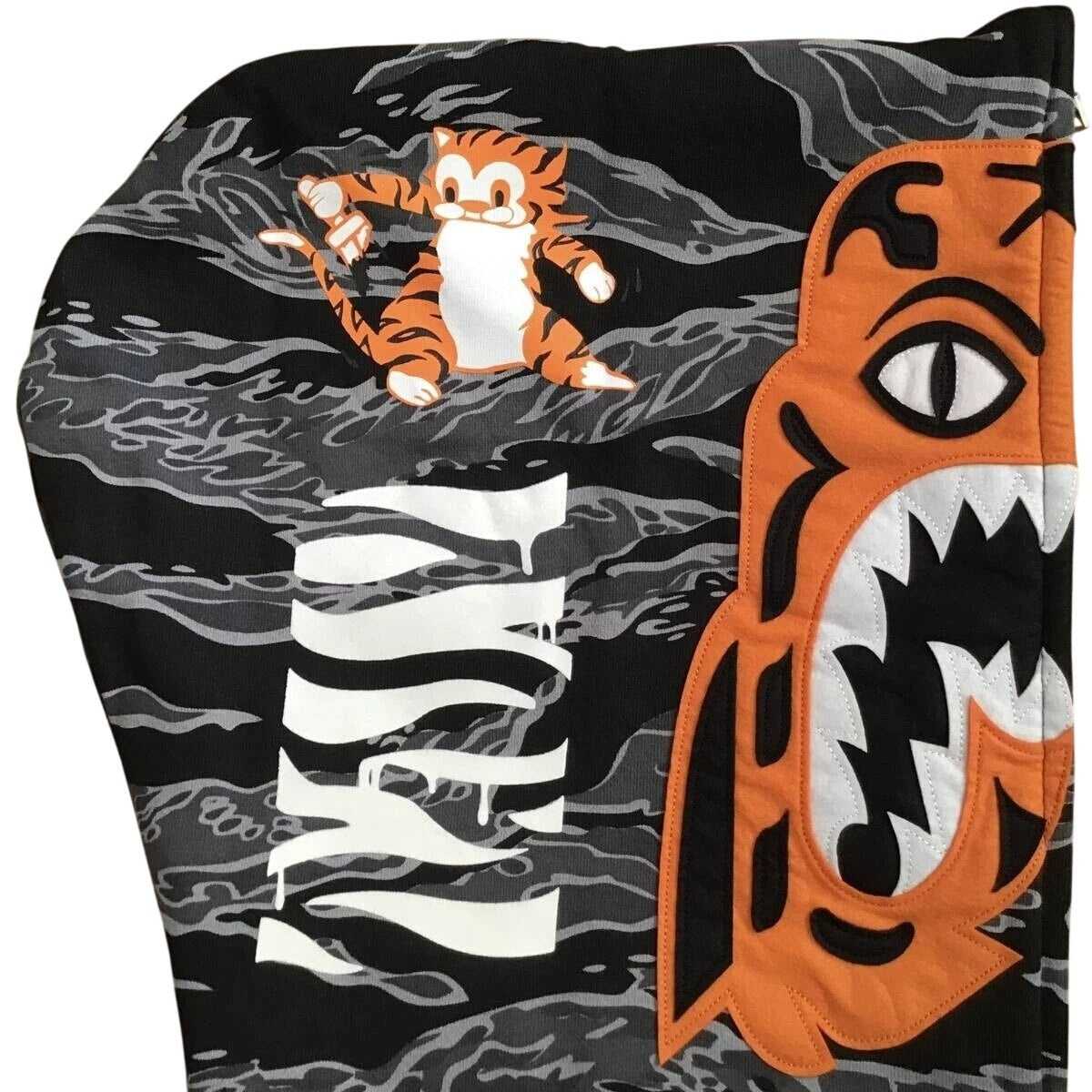 BAPE x Undefeated Tiger Shark Split Camo Full Zip Hoodie Japan XL L Rare HTF Y2K