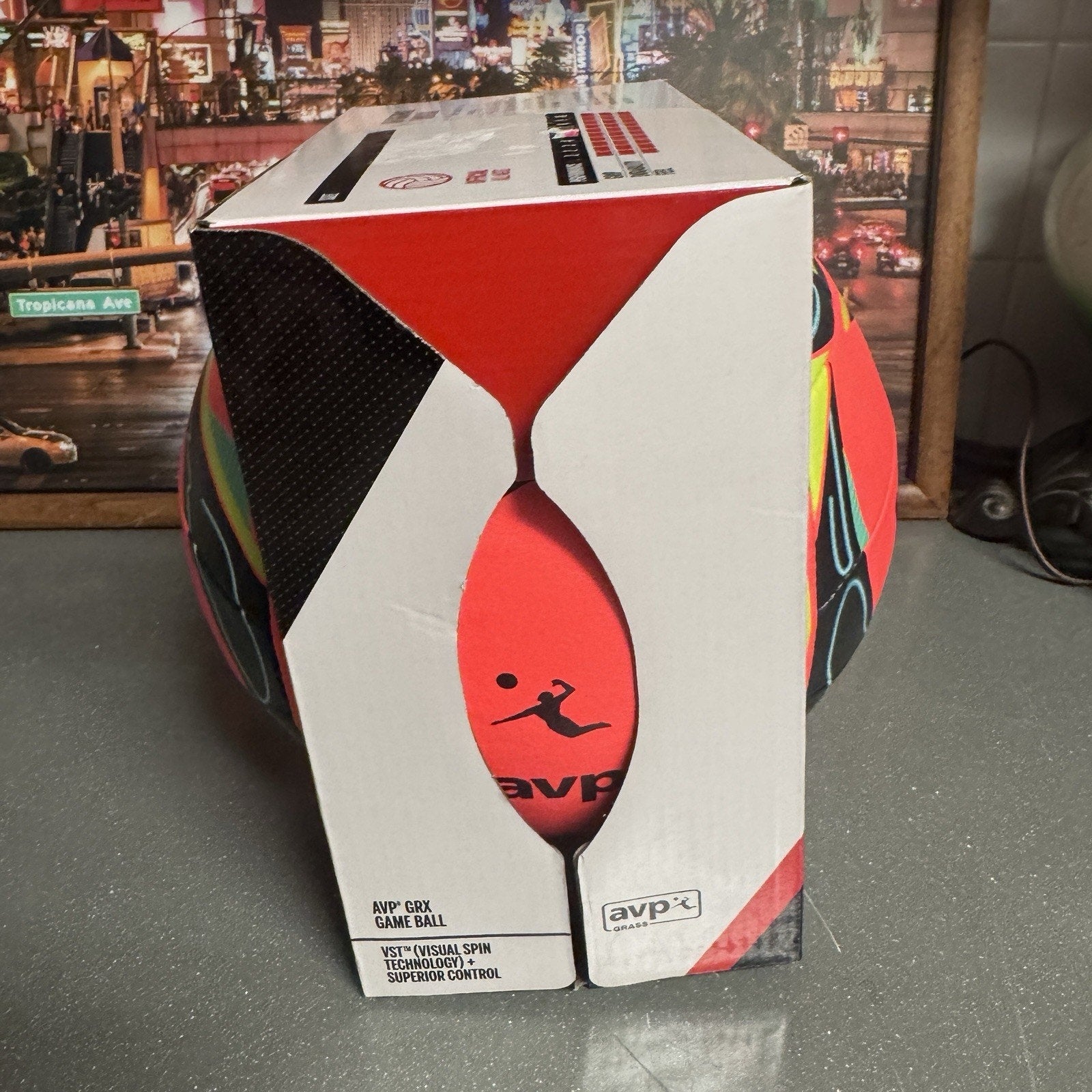 Wilson AVP GRX Grass Game Ball Volleyball Official Size New in Box Neon Pink