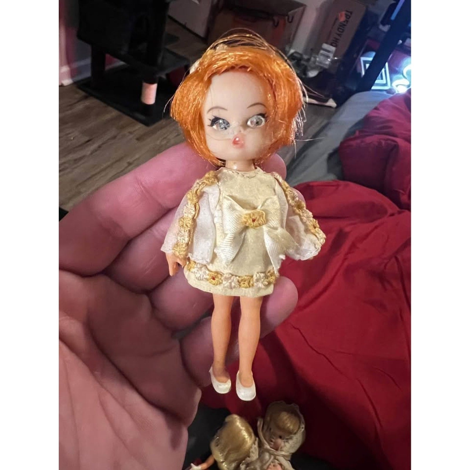 Vintage cute baby toys rubber big eye doll Hasbro Dolly Darling Doll