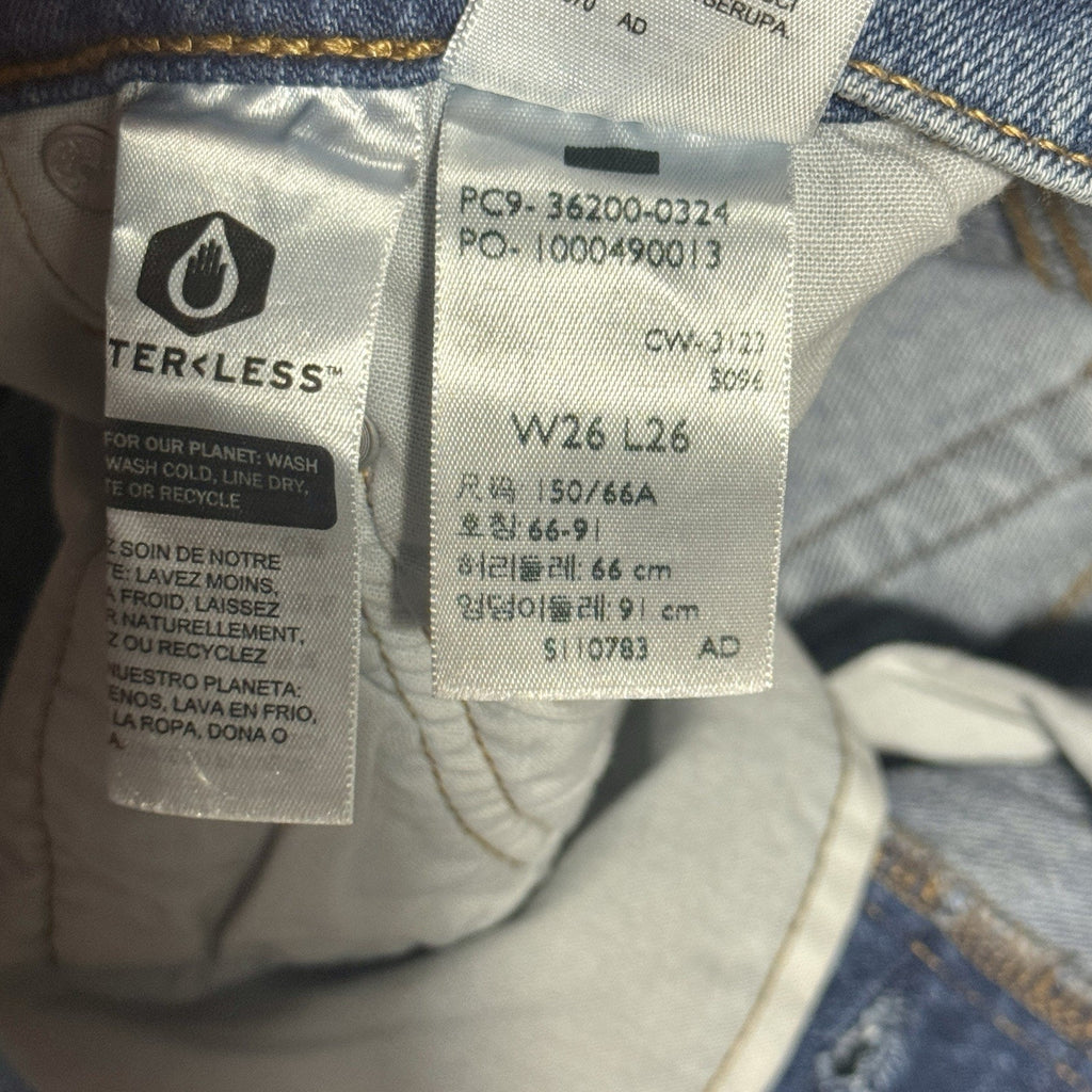 Levi's Women's 501 Original Fit Button Fly Jeans W26 L26 Light Wash NWT