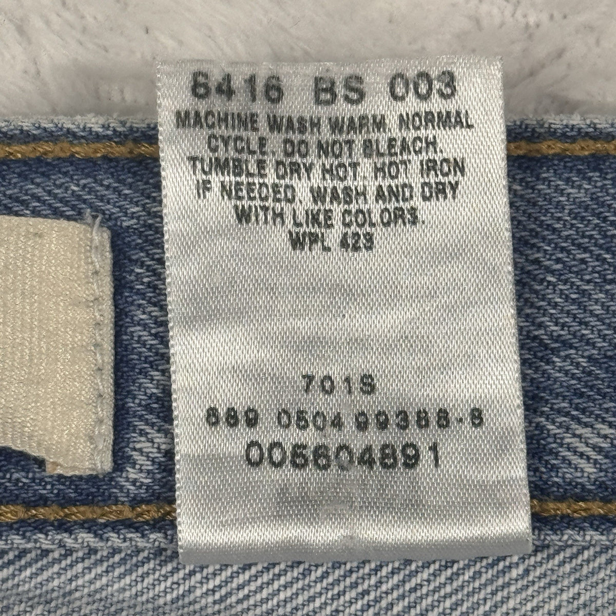 VTG 2004 Levi's 560 Comfort Fit Jeans Men's 44x30 Light Wash Relaxed Denim