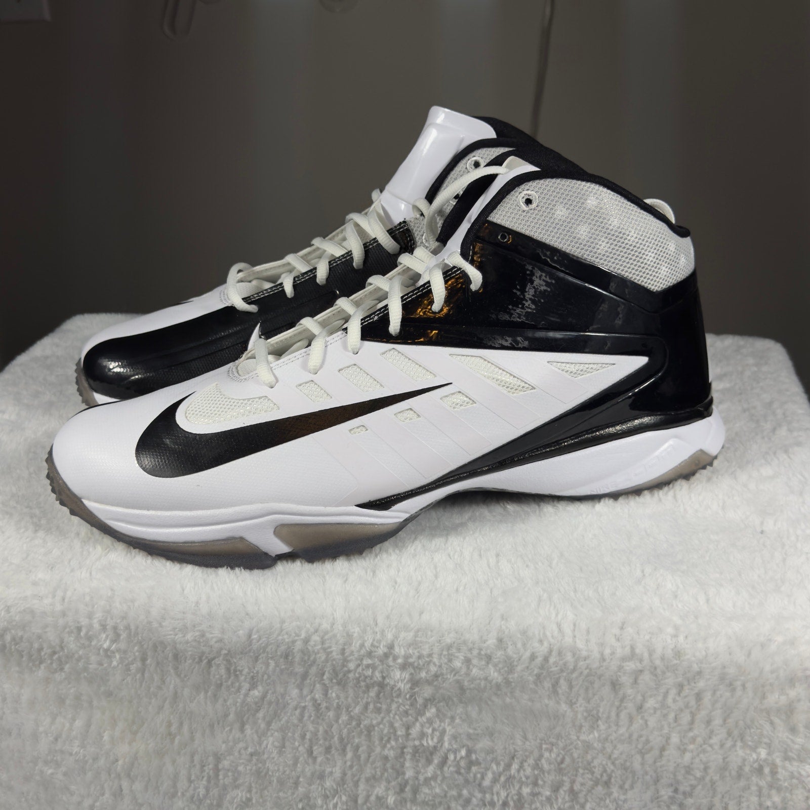 Nike Alpha Menace Mid Football Cleats White Black 527879-100 Mens 15