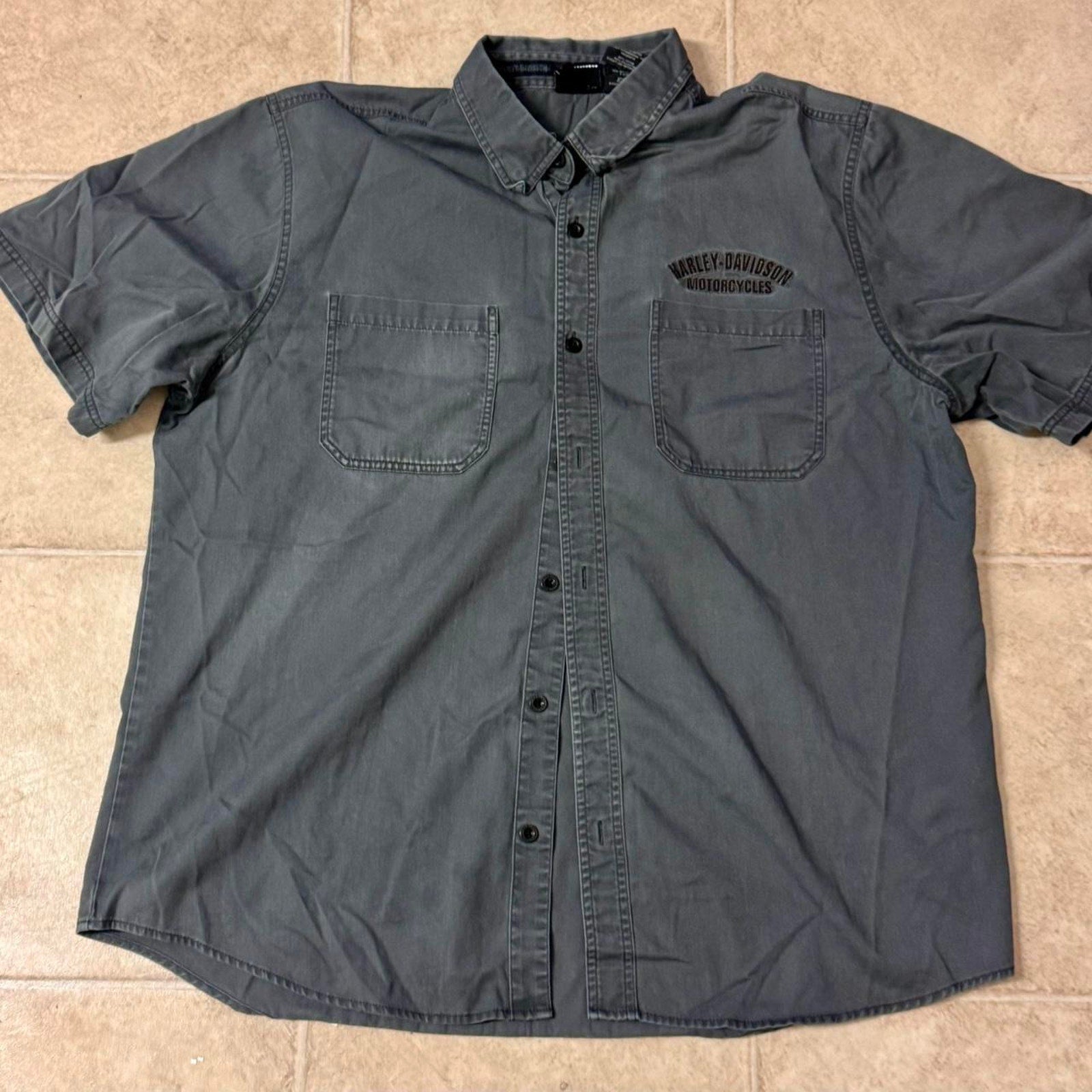 Harley davidson motorcycles short sleeve button