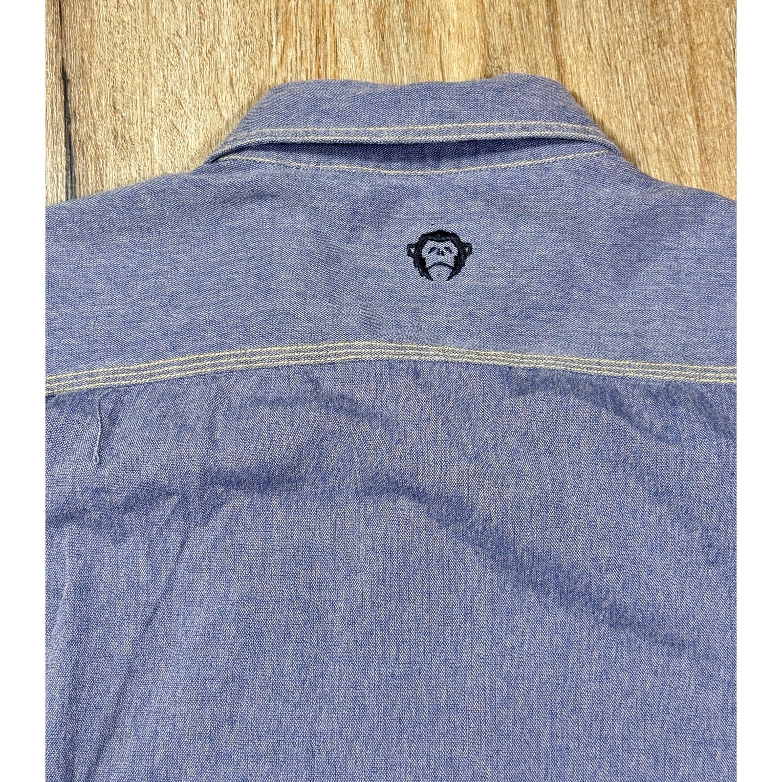Howler Bros x Clutch Chambray Work Shirt Men’s Large Blue Rare Patch Button Up
