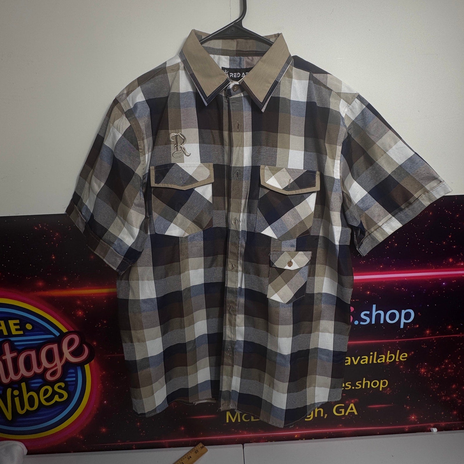 Red Ape Plaid Button Up Shirt Mens XL Short Sleeve Embroidered Logo Streetwear
