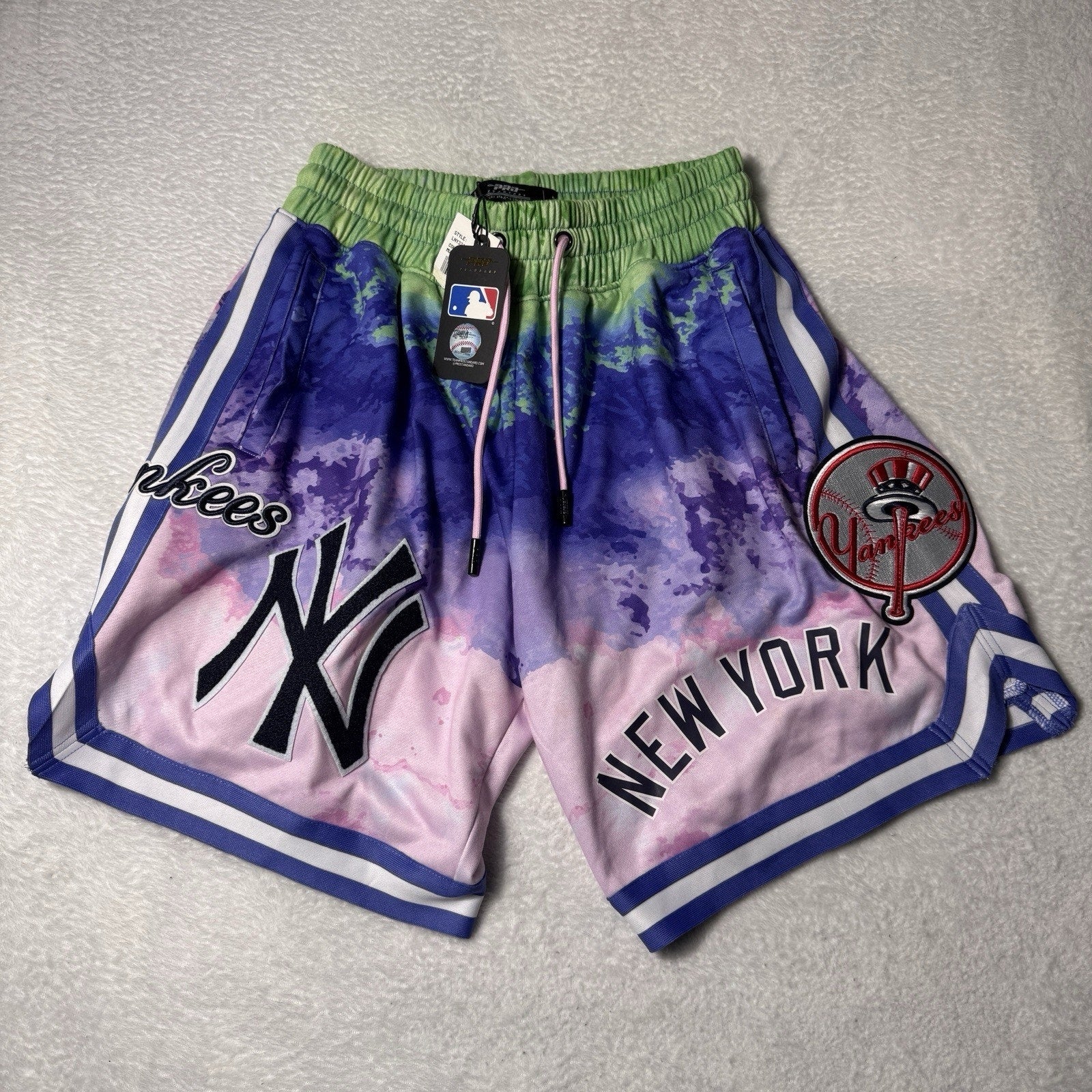 Pro Standard New York Yankees Pink Purple Dip Dye Shorts Men’s S MLB Baseball